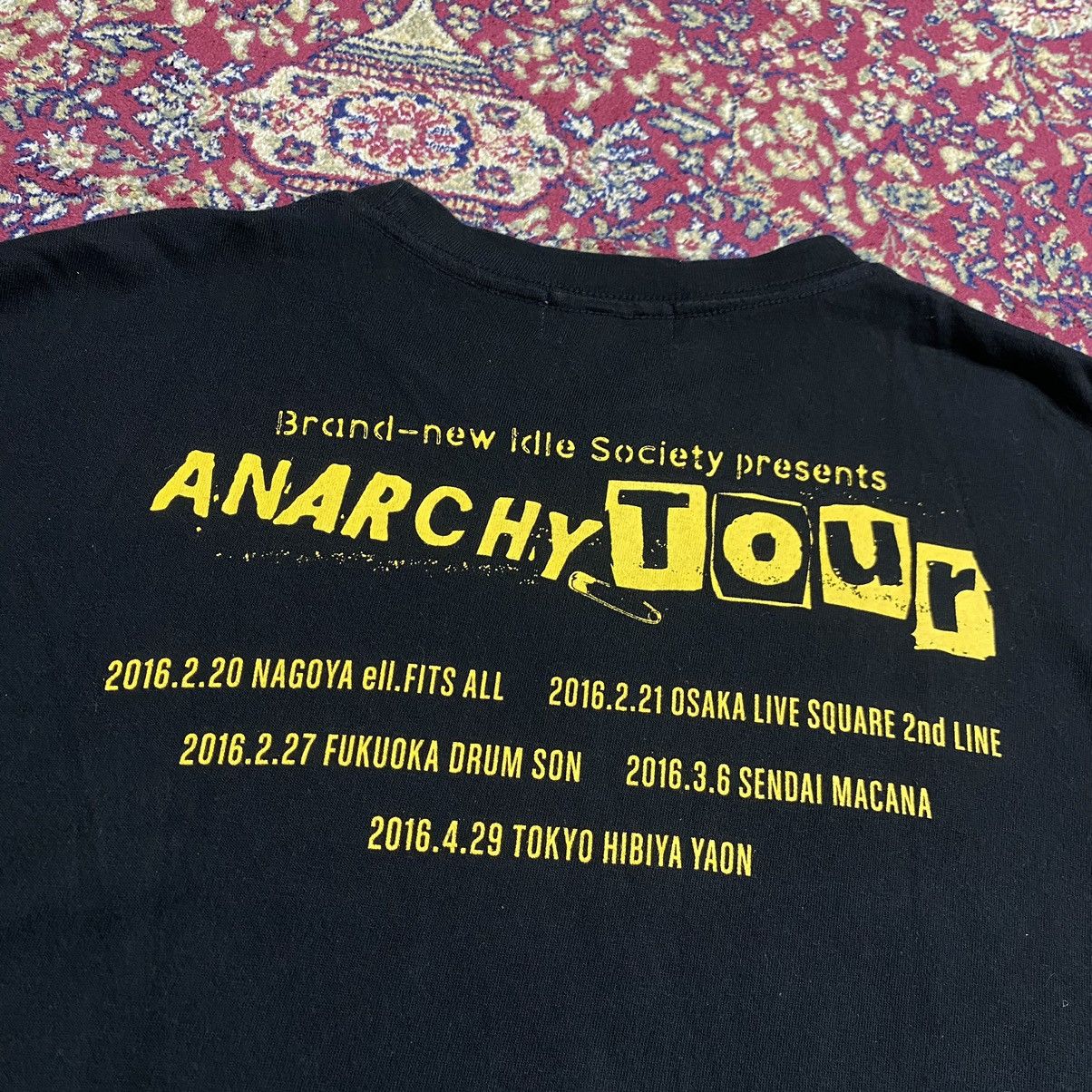 Anime × Band Tees × Vintage BIS BRAND NEW IDOL SOCIETY “anarchy tour 2016” idol tees Size US L / EU 52-54 / 3 - 5 Thumbnail