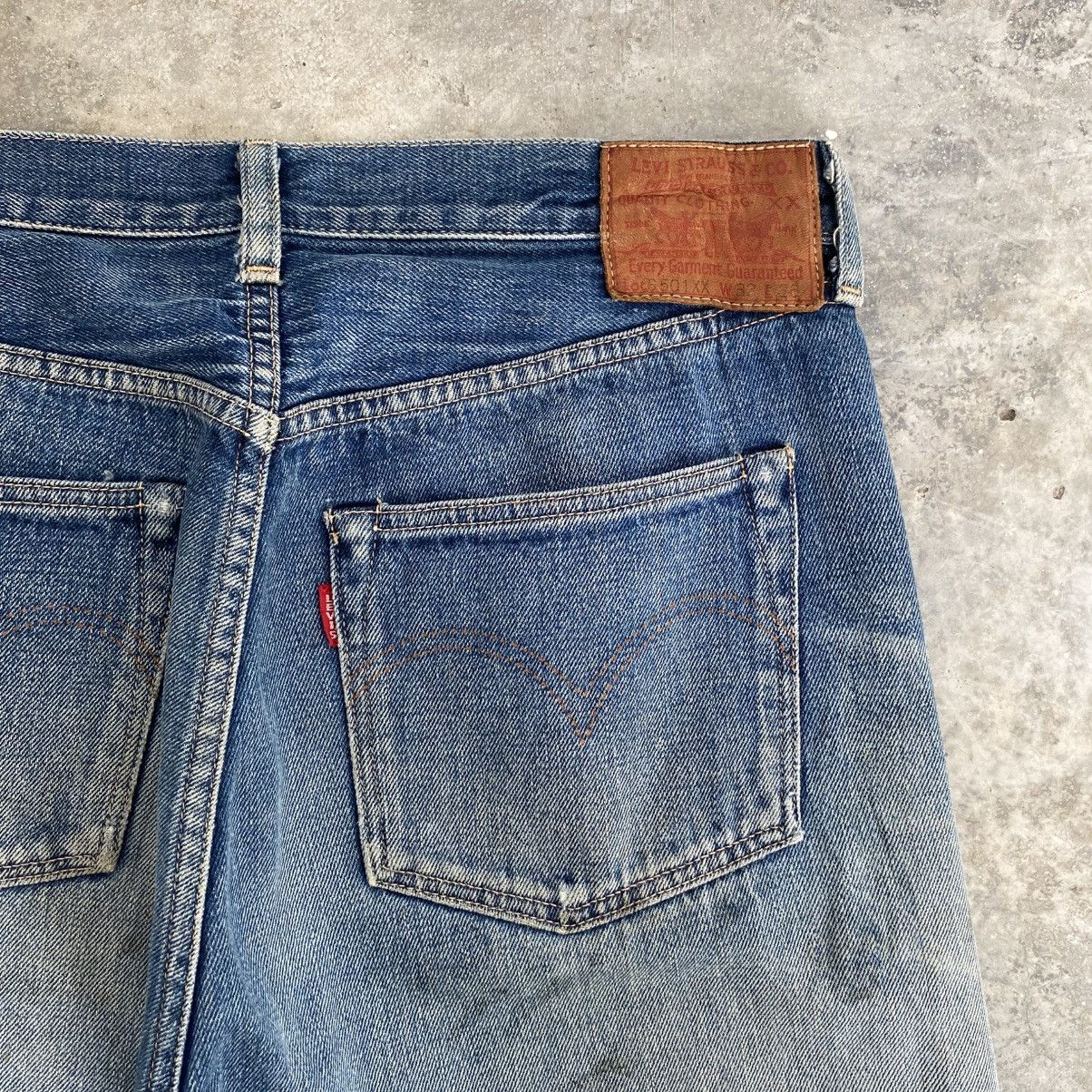 Levi's Vintage Levis 501XX Big E LVC Faded Blue Selvedge Jeans Size US 32 / EU 48 - 13 Thumbnail