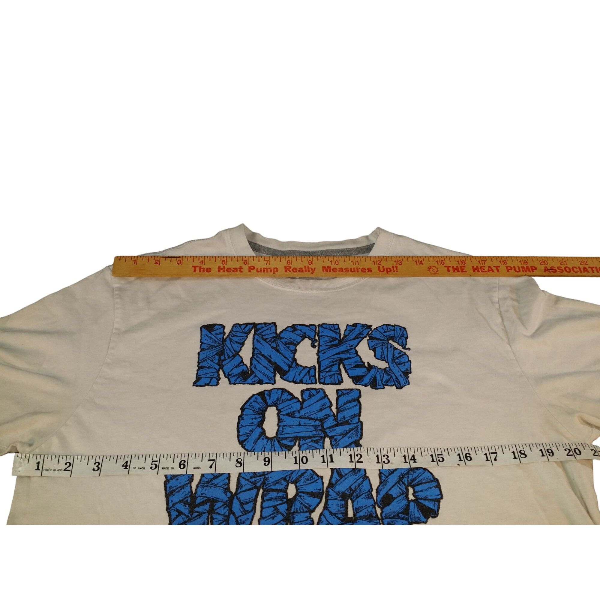 Nike Nike Kicks On Wrap Tshirt Men Sz L Regular Fit Graphic Print Size US L / EU 52-54 / 3 - 5 Thumbnail