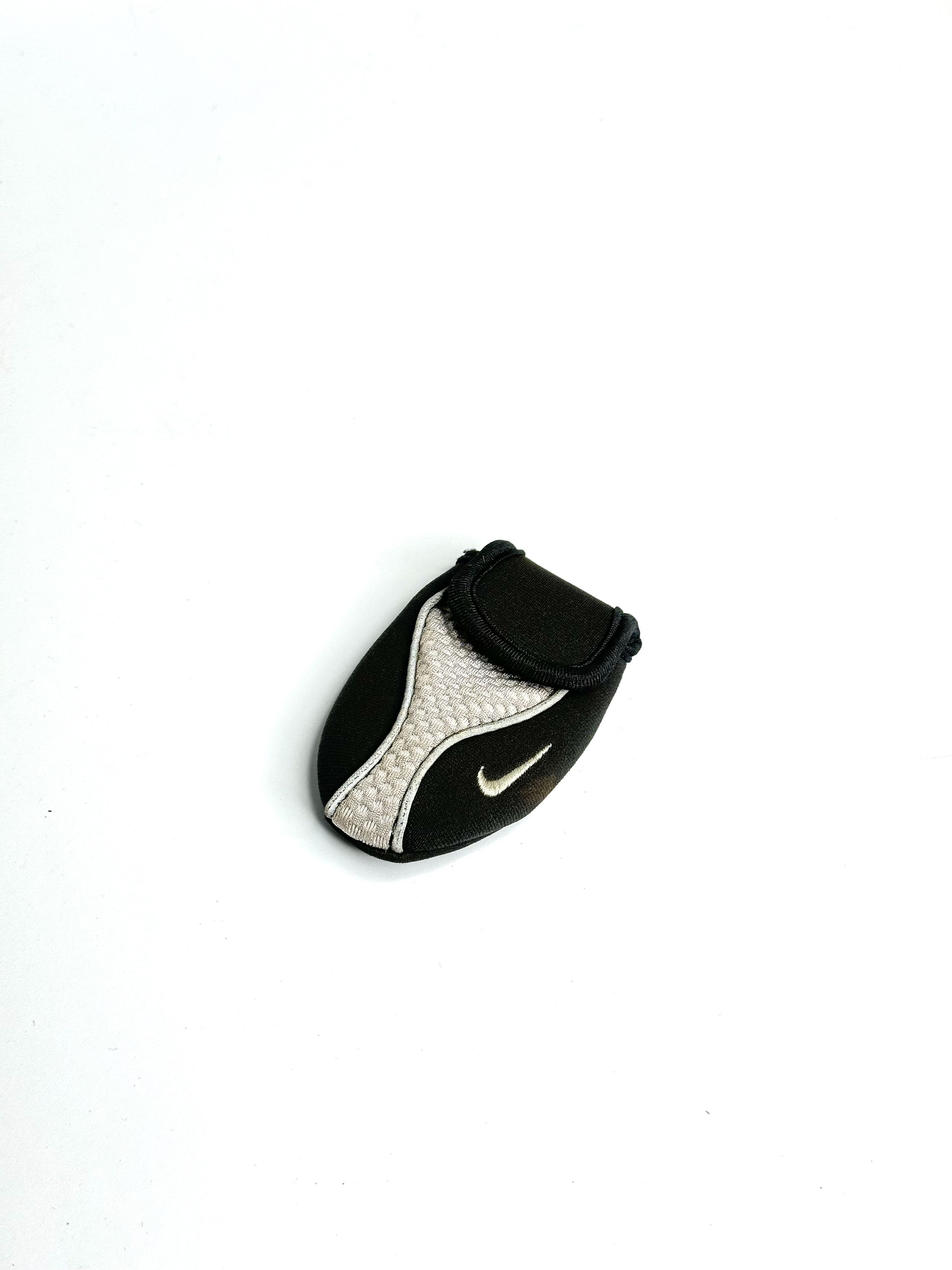 Nike Nike reflective sport vintage shoes wallet Size ONE SIZE - 1 Thumbnail