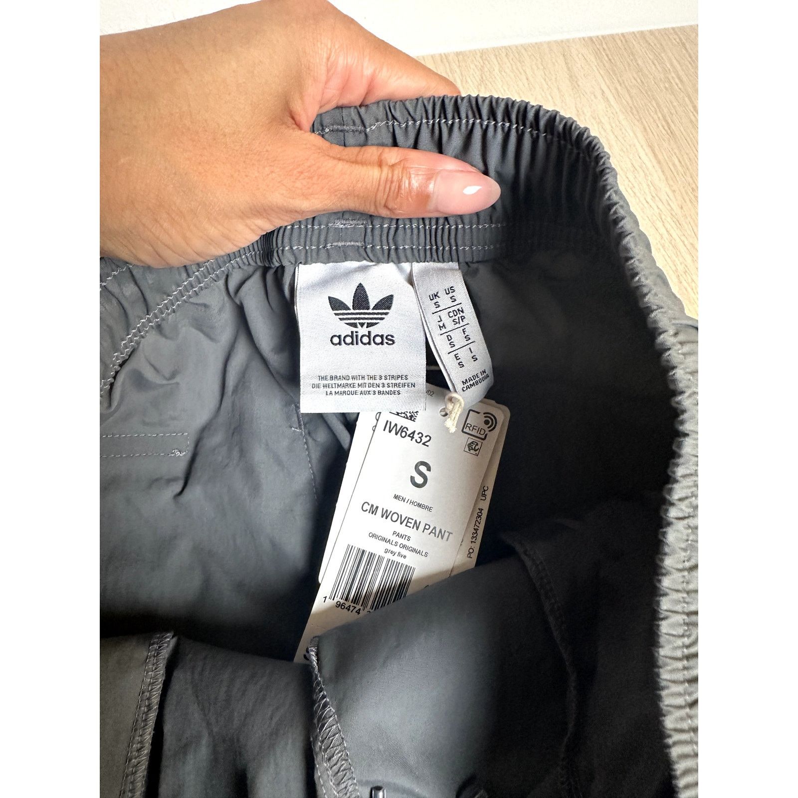 Adidas SOLD OUT! Adidas Essentials Woven Cargo Pants - Size S -NEW Size 26" / US 2 / IT 38 - 4 Thumbnail