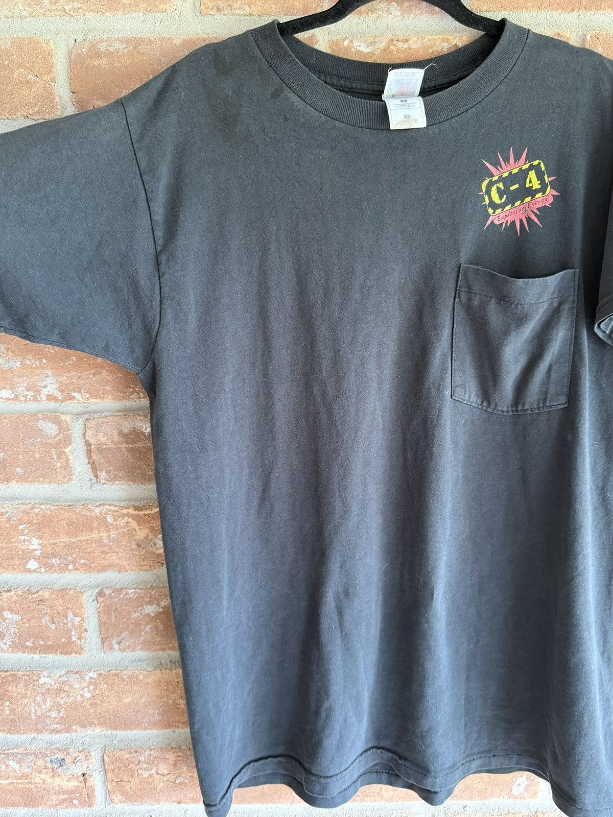 Fruit Of The Loom Vintage C-4 Energy T Medium Black Pocket Tee Graphic USA Size US L / EU 52-54 / 3 - 4 Thumbnail
