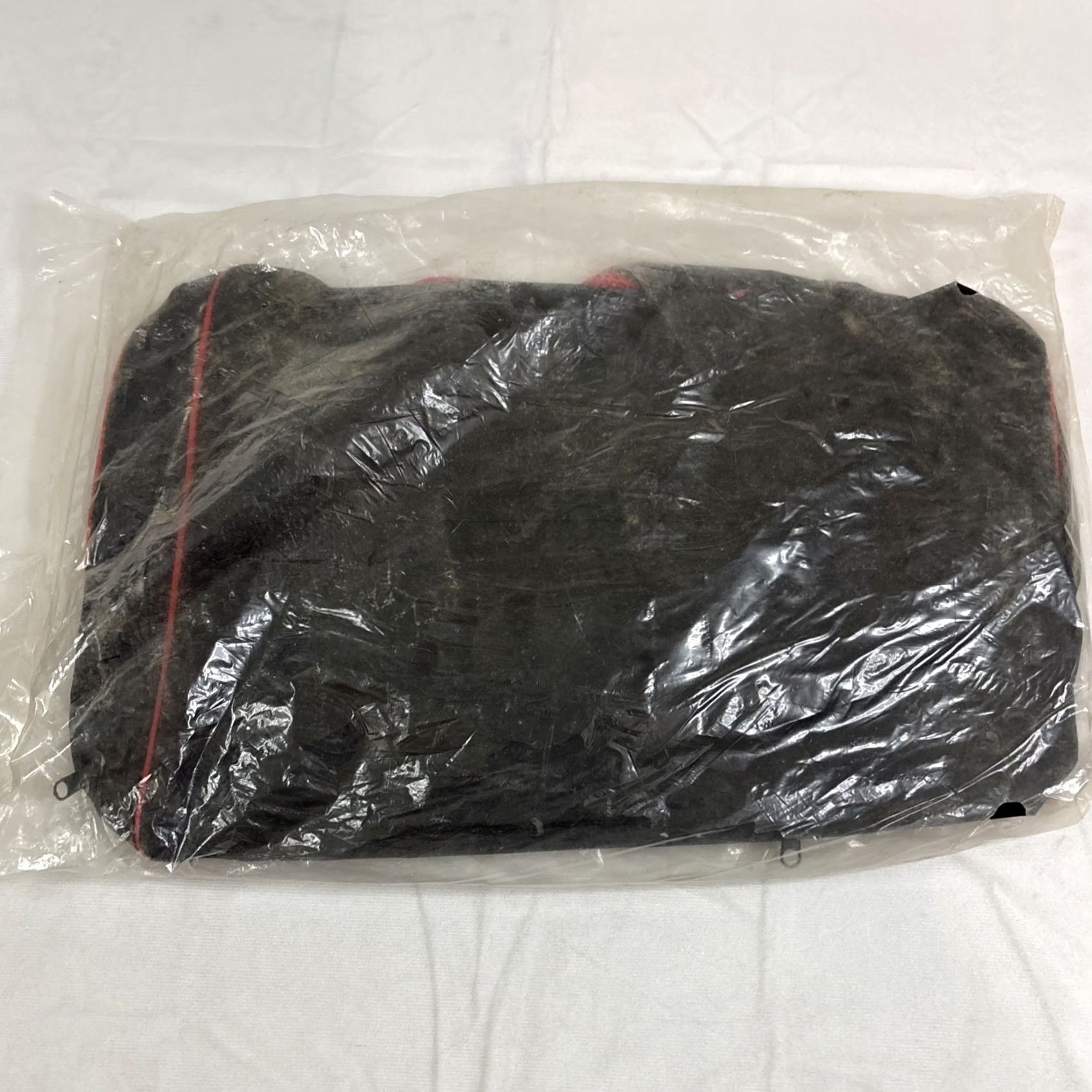 Marlboro VINTAGE Marlboro Music Duffel Bag 90s Rare Cigarettes Sealed Brand New VTG Black Mens Nylon Duffle Size ONE SIZE - 4 Thumbnail