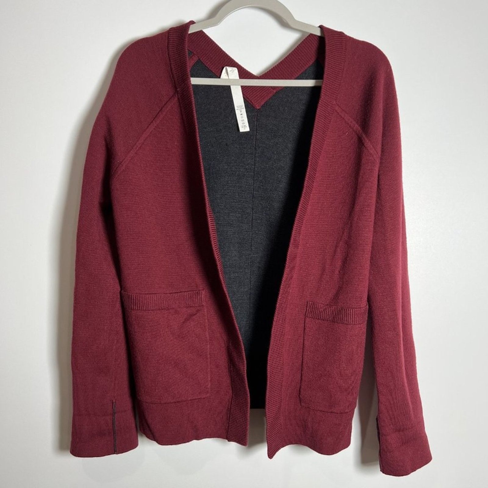 Lululemon Lululemon Merino Wool Wrap Cardigan Size 4 Maroon Size S / US 4 / IT 40 - 1 Thumbnail