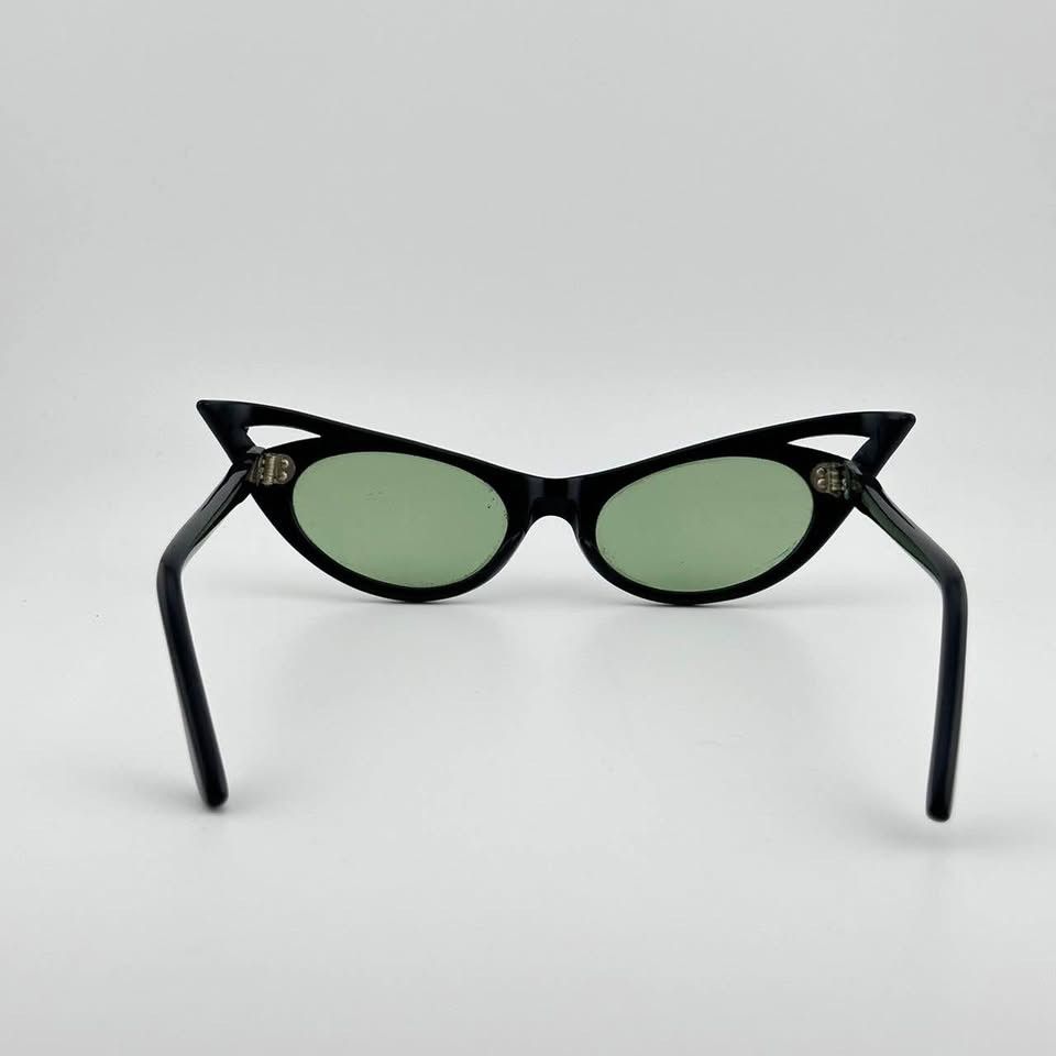 Vintage Vintage CAT EYE Diamond Frame France 1960s’ acetate frame Size ONE SIZE - 7 Thumbnail