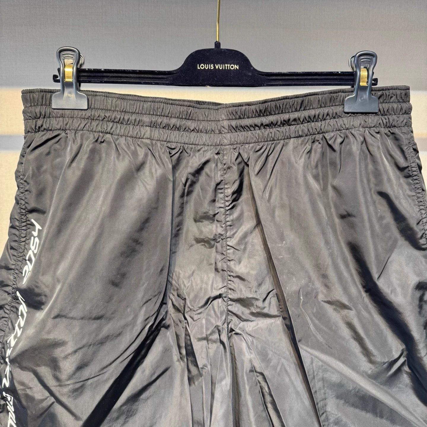Louis Vuitton LV Black Side Logo Athletic XL Short Size US 36 / EU 52 - 3 Thumbnail