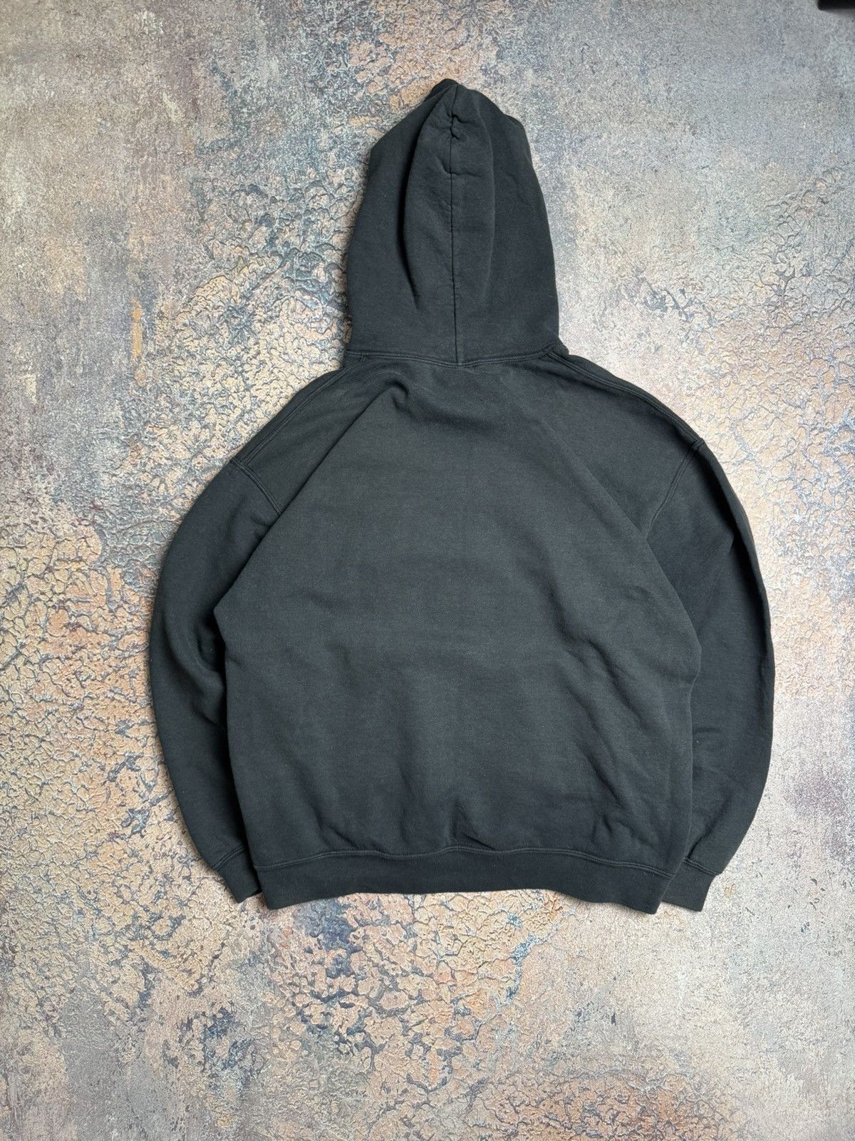 Band Tees × Vintage Vintage 2005 AC/DC back in black tour hoodie Size US L / EU 52-54 / 3 - 11 Thumbnail