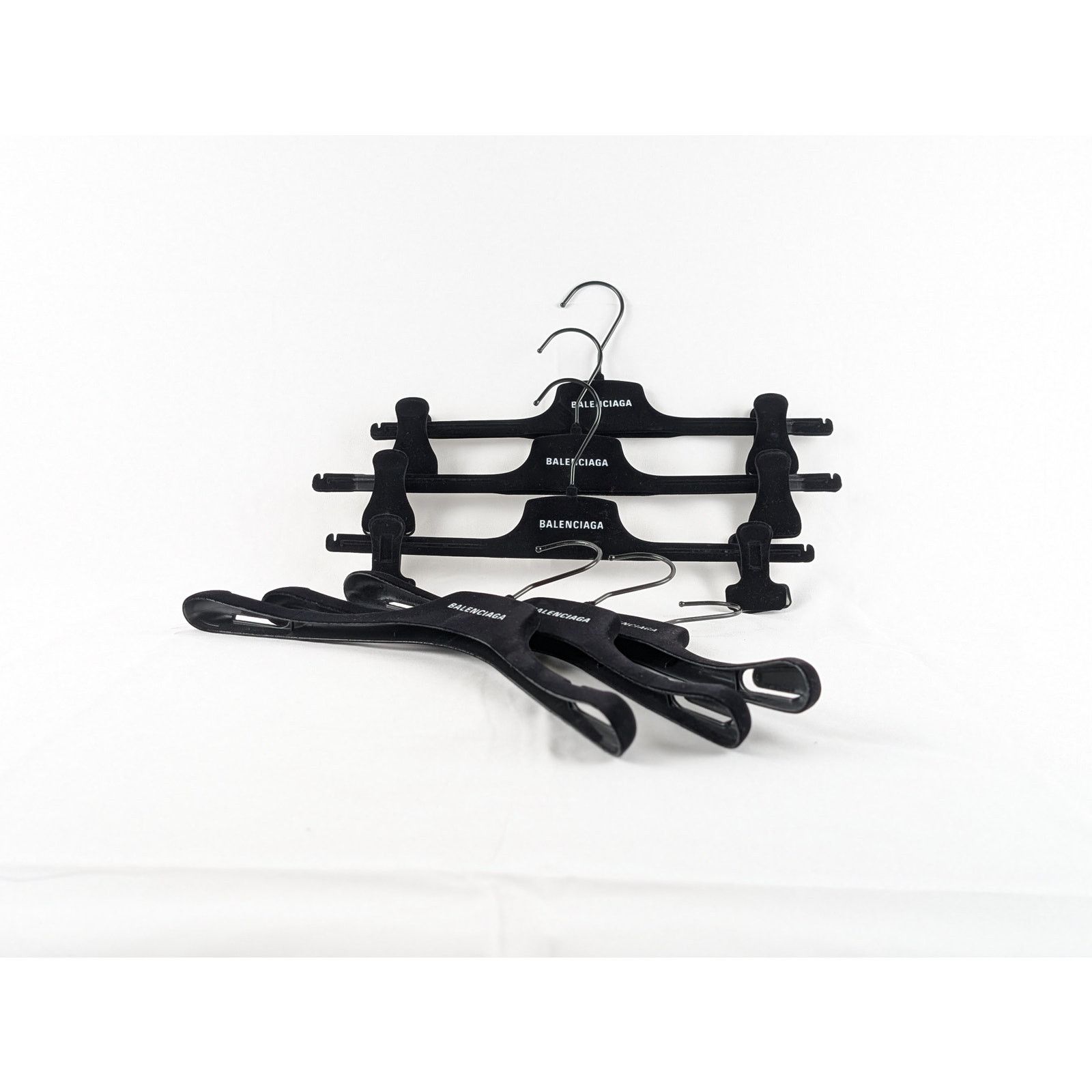 Balenciaga o1rshd1 Q:3 / 3 Top Hangers and 3 Bottom Hangers in Black Size ONE SIZE - 3 Thumbnail