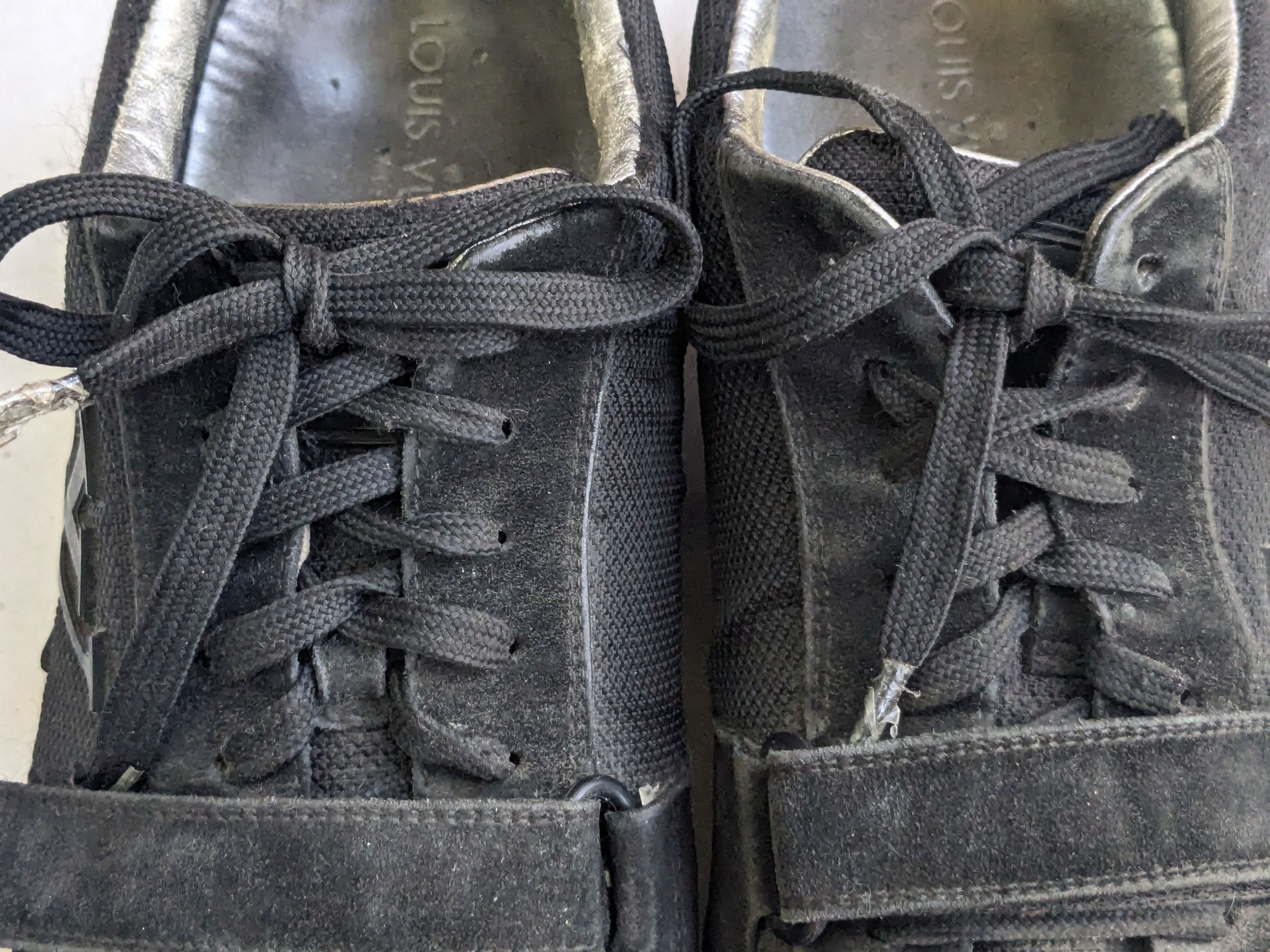 Louis Vuitton Louis Vuitton Sneakers Black 9.5 Low Tops Suede Size US 9.5 / EU 42-43 - 3 Thumbnail