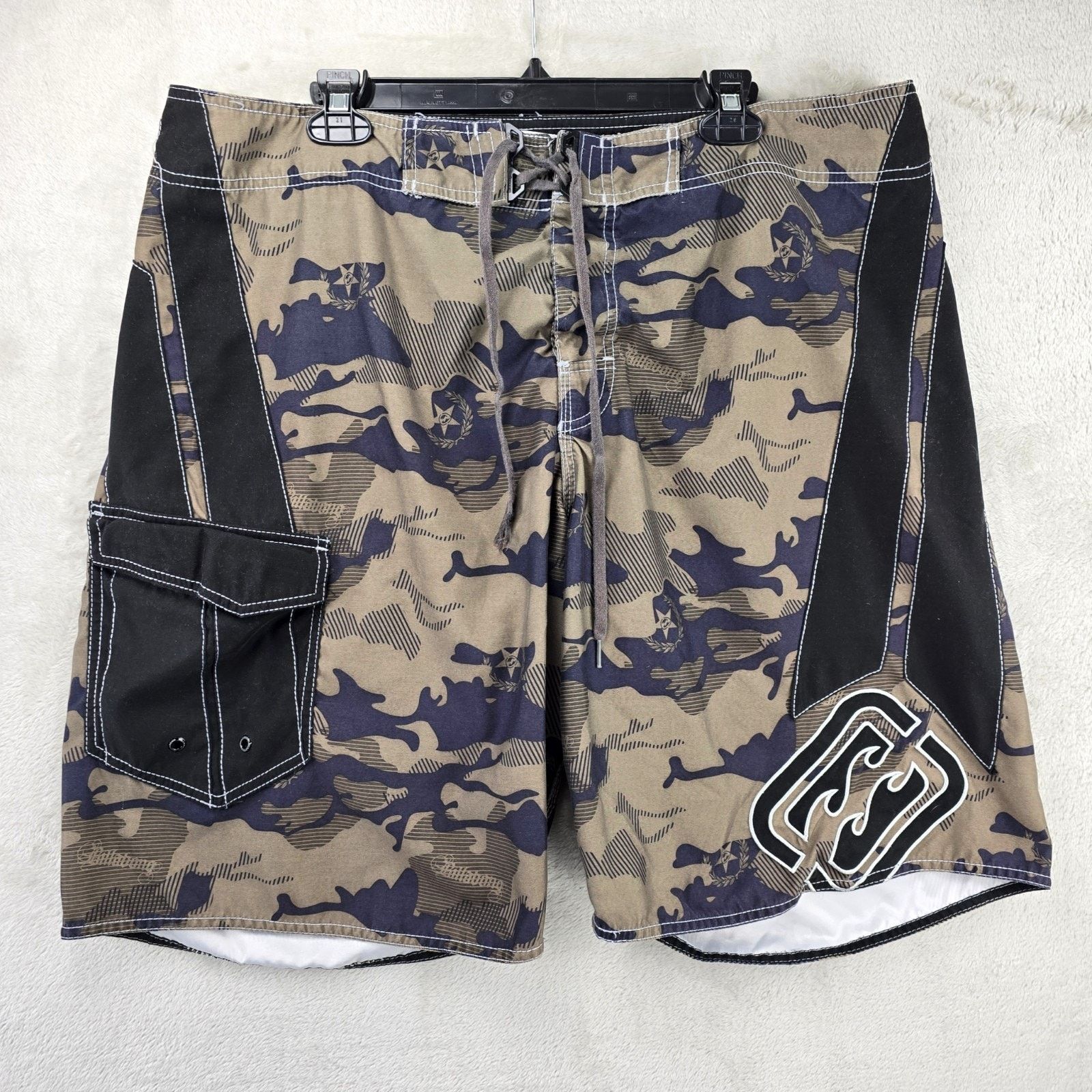Billabong Vintage Billabong Board Shorts Mens Size 40 Green Camo Y2K Size US 40 / EU 56 - 1 Thumbnail
