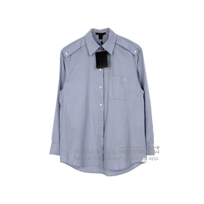 Louis Vuitton Louis Vuitton Blue Embroidered Logo Leather Badge Shirt Size XS / US 0-2 / IT 36-38 - 1 Thumbnail