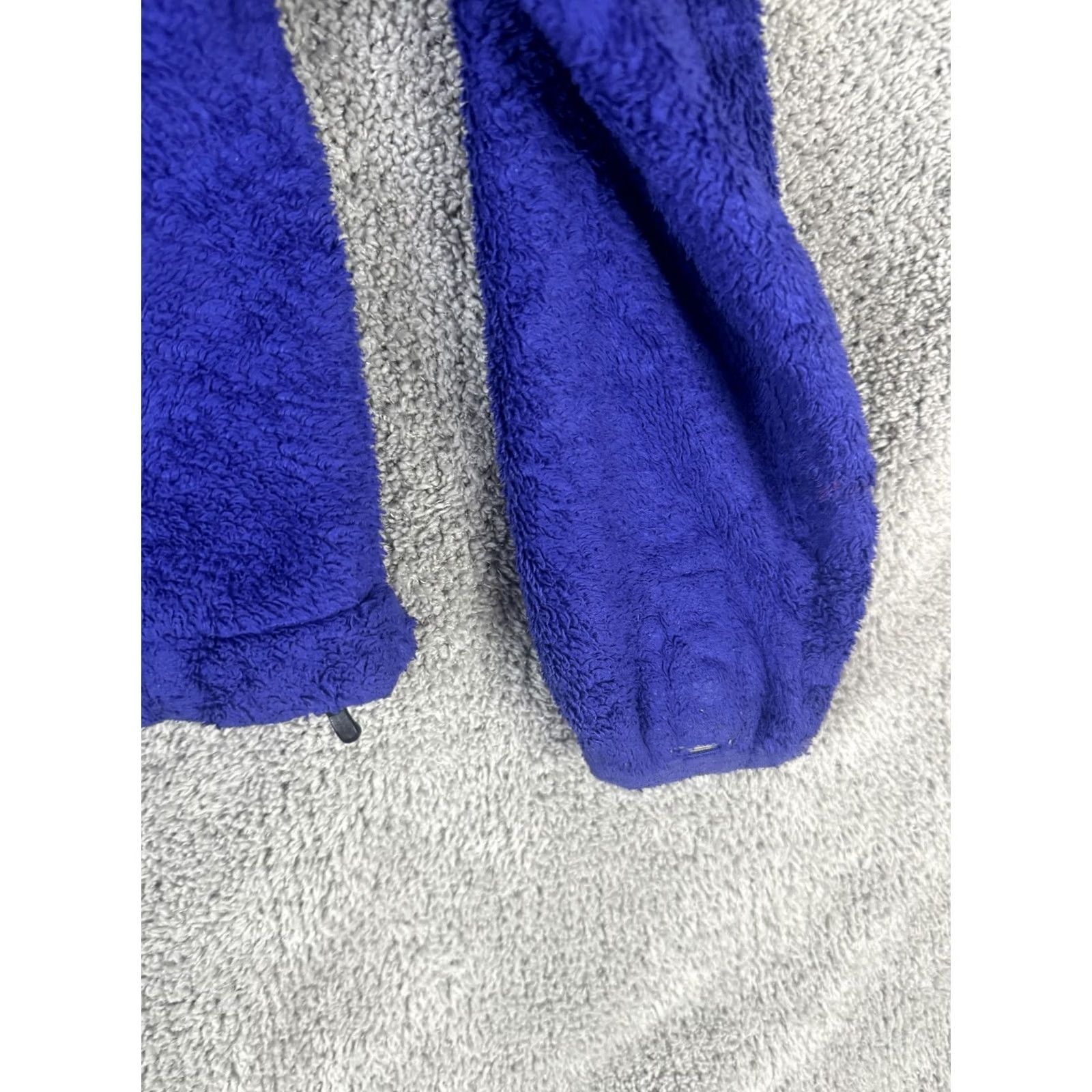 The North Face The North Face Fleece Jacket Womens Medium Blue Full Zip Soft Plush Fuzzy Size M / US 6-8 / IT 42-44 - 3 Thumbnail