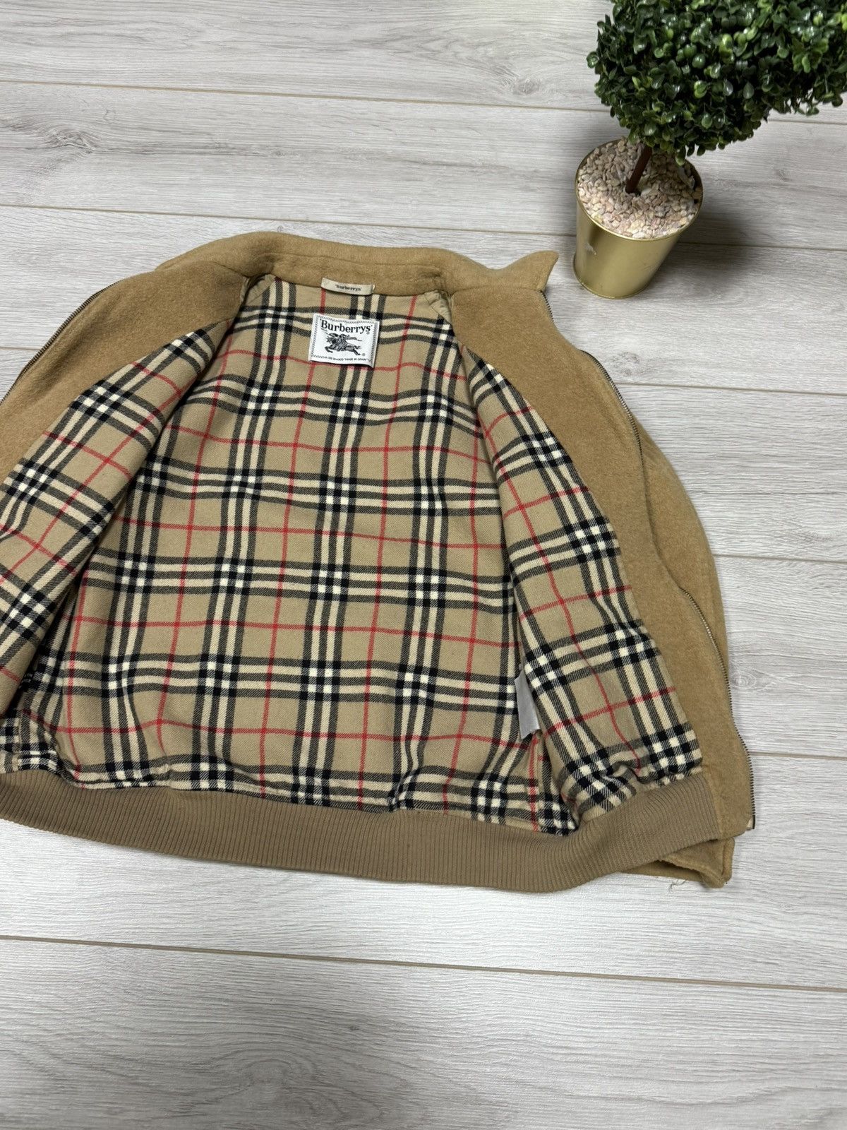 Burberry Burberry beige nova check bomber jacket wool zip Size US M / EU 48-50 / 2 - 7 Thumbnail