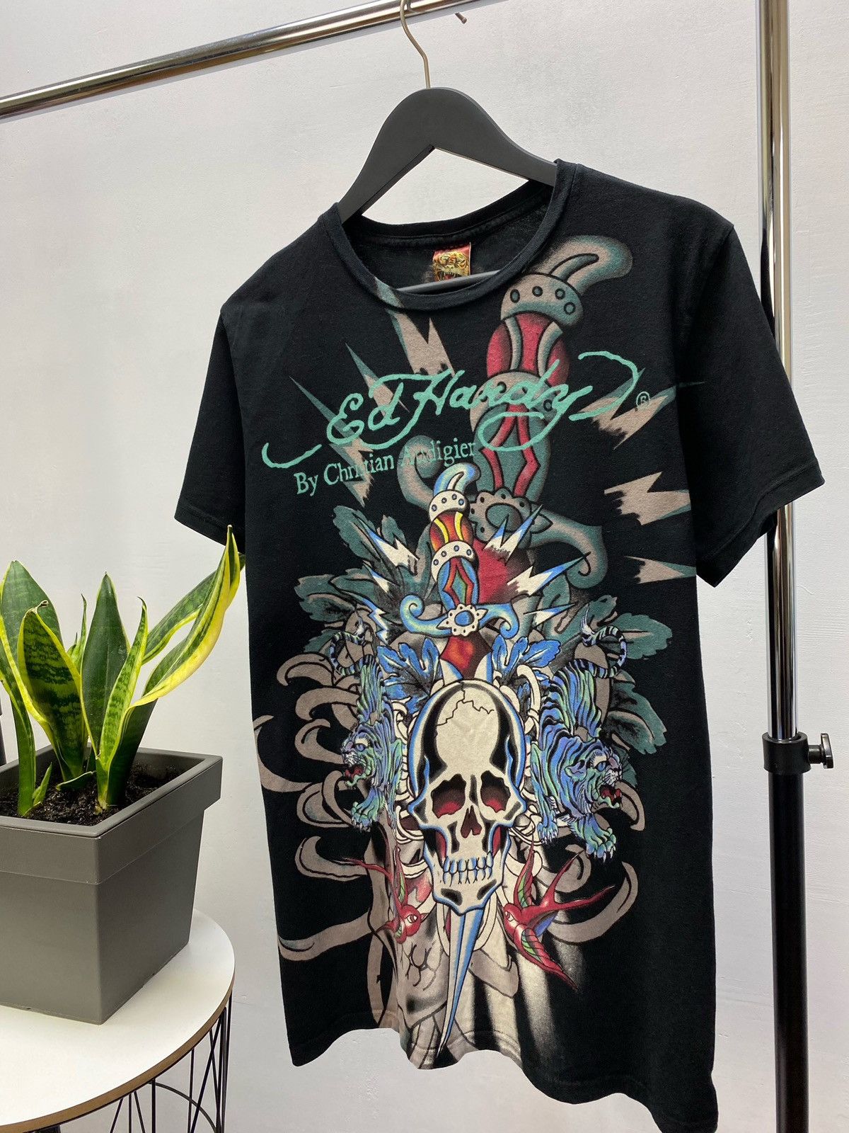 Christian Audigier Christian Audigier Crazy Y2K Ed Hardy Skull T-Shirt Vintage Size US L / EU 52-54 / 3 - 2 Thumbnail