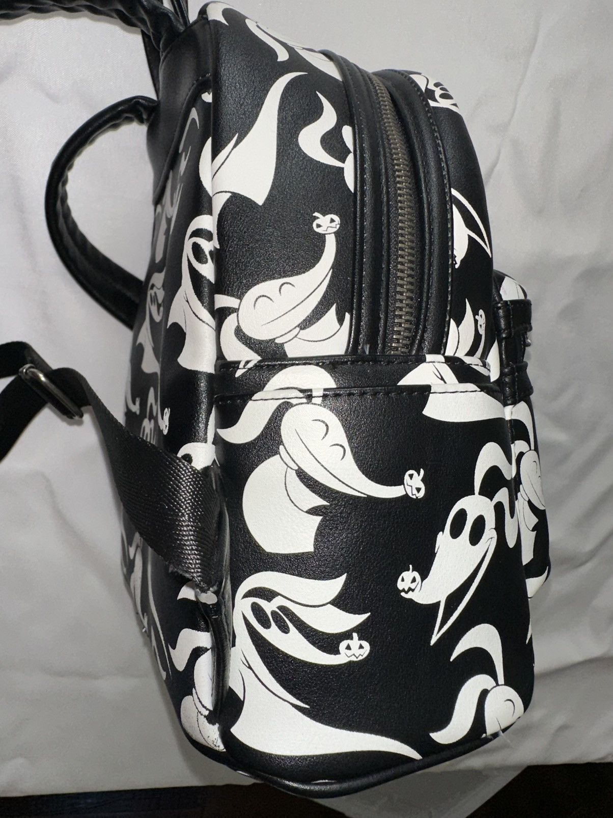 Disney Loungefly Disney Nightmare Before Christmas Backpack Size ONE SIZE - 10 Thumbnail