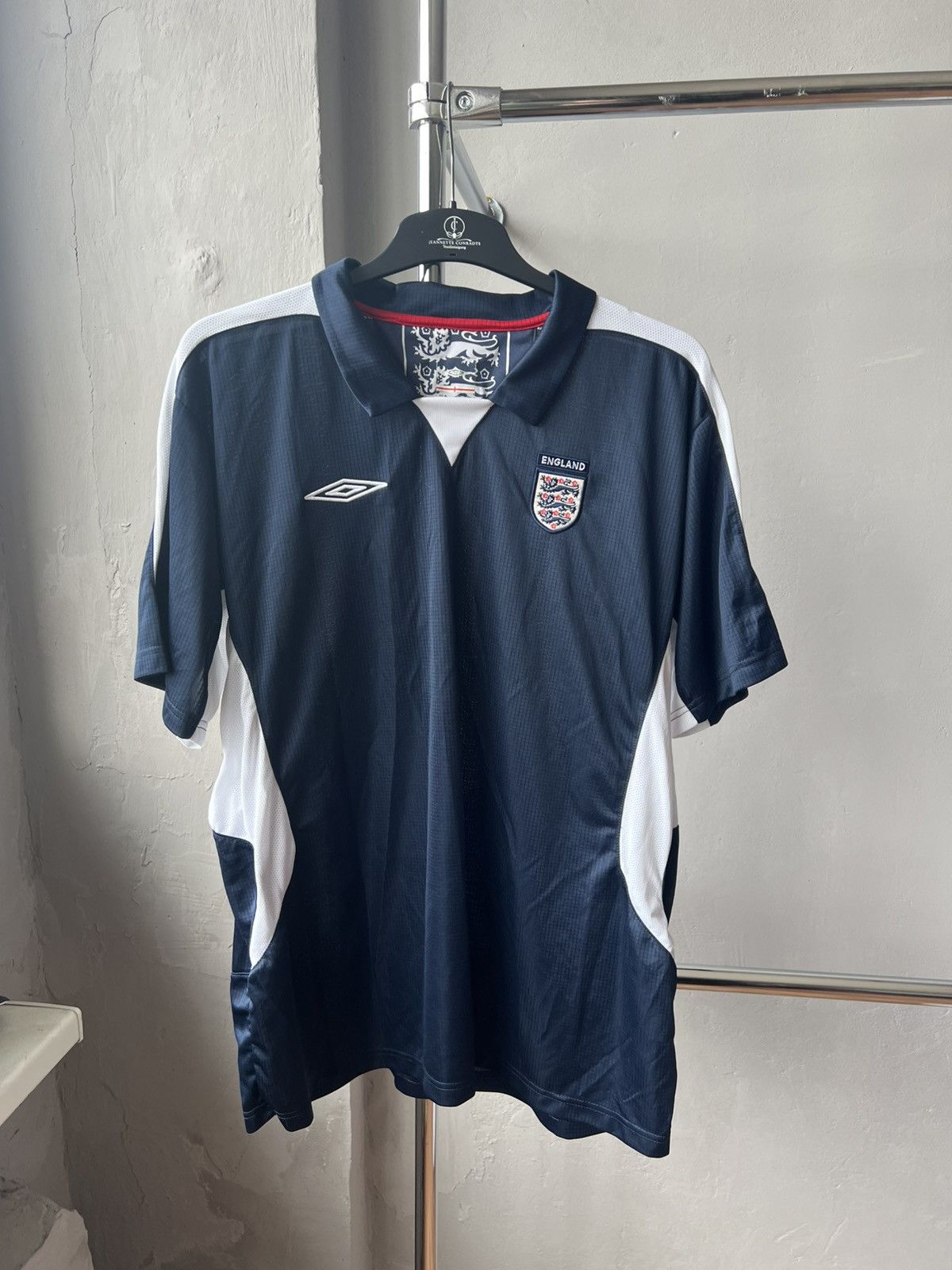 Umbro 2004/06 England Team training soccer football jersey shirt Size US XL / EU 56 / 4 - 1 Thumbnail