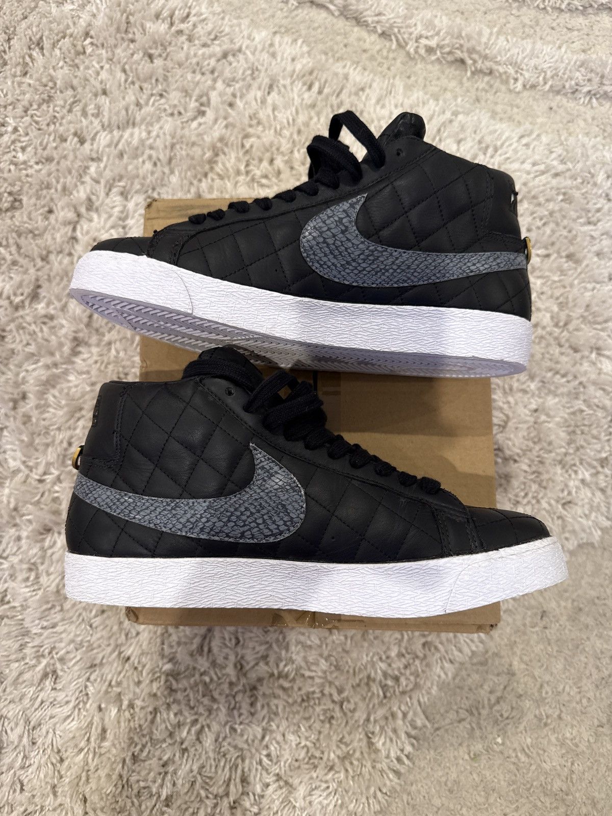 Nike × Supreme Black Nike sb Supreme Blazer 2006 10 Size US 10 / EU 43 - 2 Thumbnail