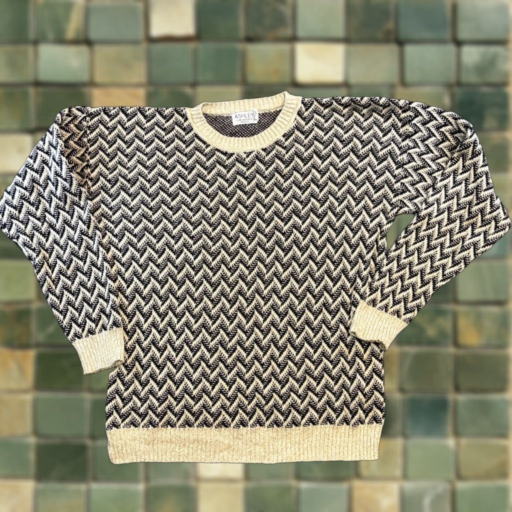 Vintage VINTAGE Ashley Heavy Knit Sweater Women’s L Chevron Cotton USA Oversized Lagenlook Pullover Knit Wool? (Note: can't add unknown material) Size L / US 10 / IT 46 - 1 Thumbnail