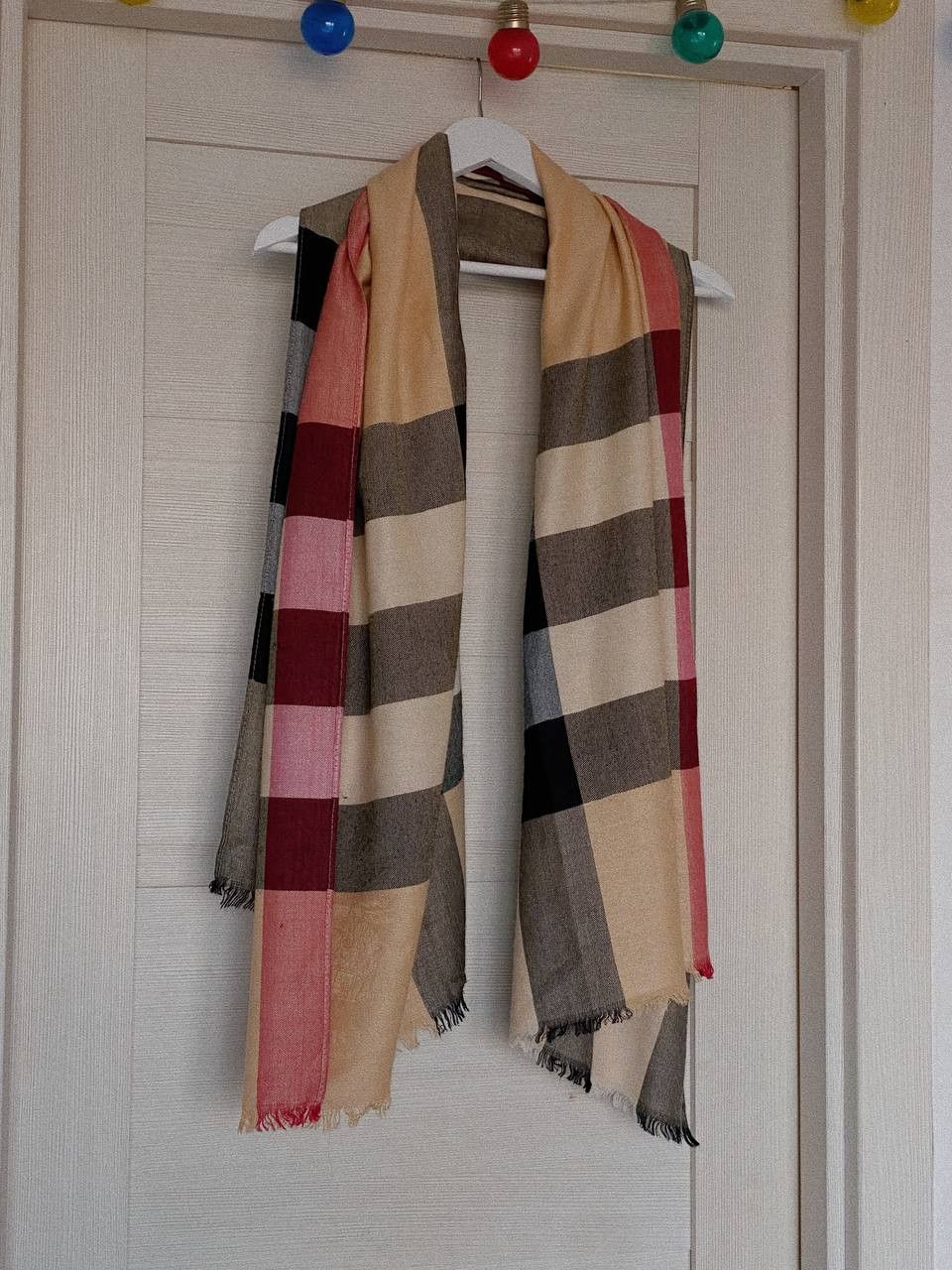Burberry Burberry Cashmere Scarf Shawl Nova Check Beige Size ONE SIZE - 2 Thumbnail