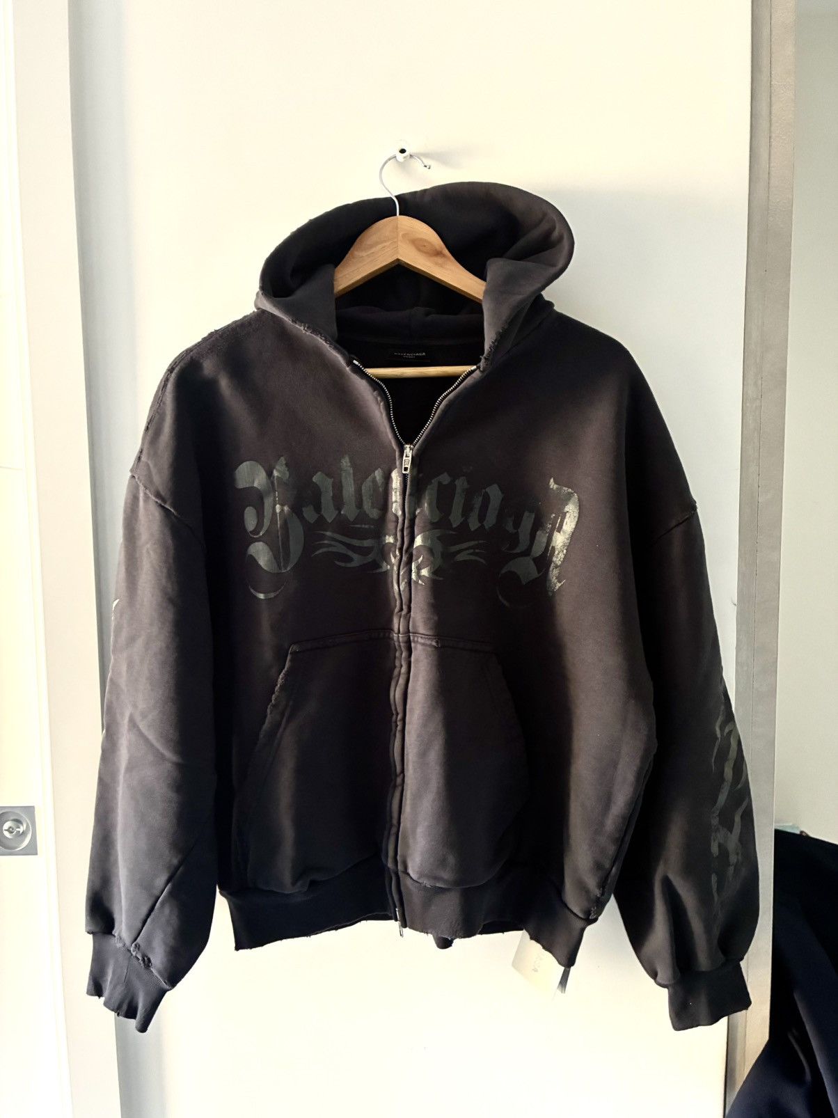 Balenciaga Balenciaga Tacky Zip Up Hoodie | Grailed