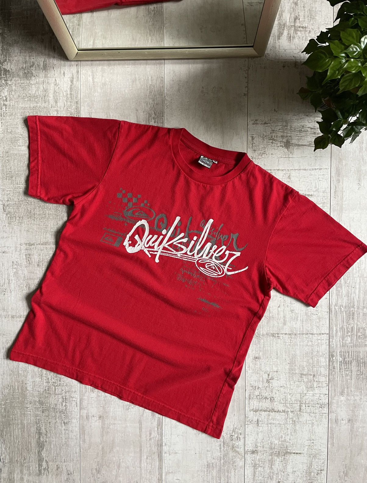 Quiksilver × Vintage Quiksilver Y2K Vintage Surf Center Logo T-Shirt Size US M / EU 48-50 / 2 - 3 Thumbnail