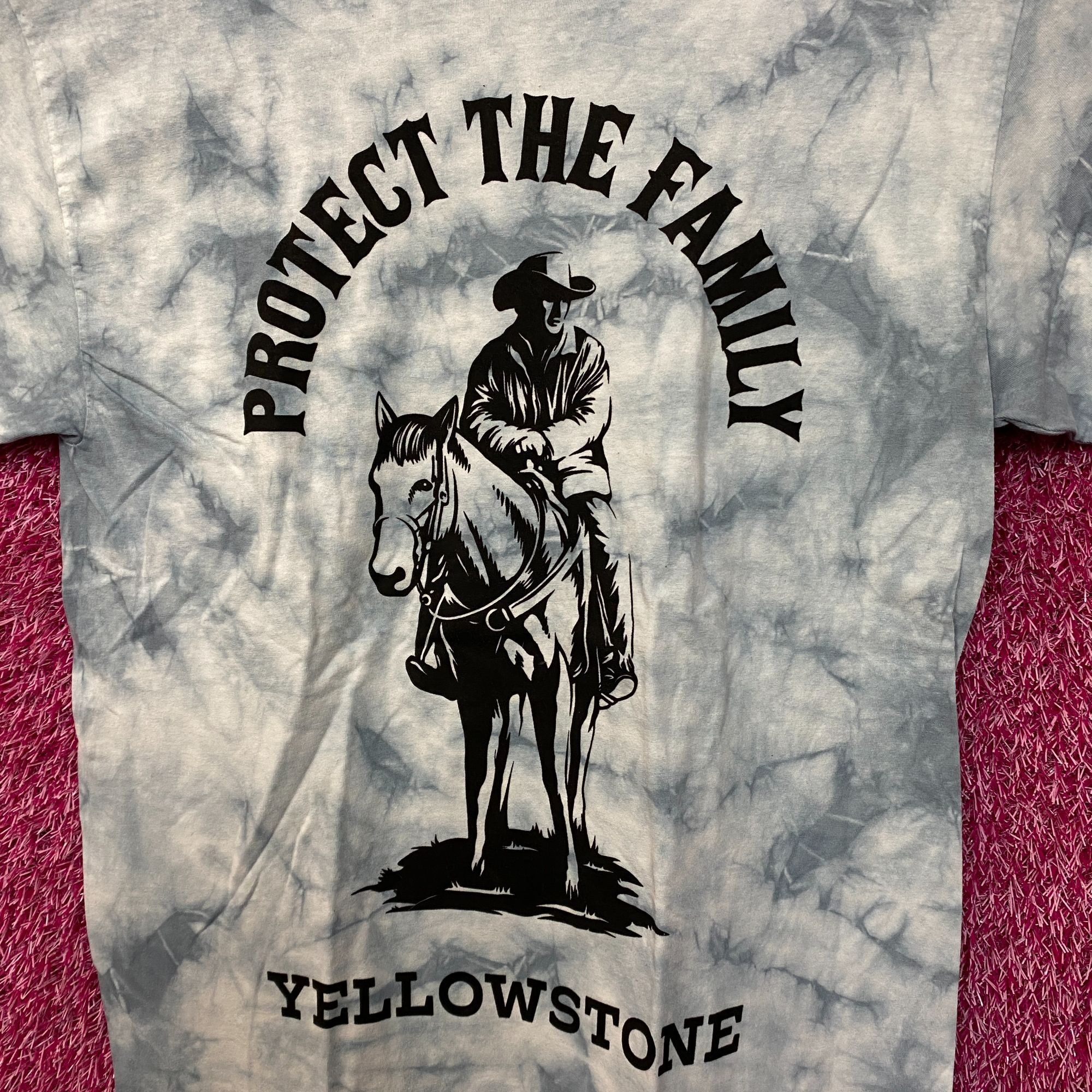 Other Yellowstone Protect the Family Paramount TV Series Tie Dye M Size US M / EU 48-50 / 2 - 2 Thumbnail