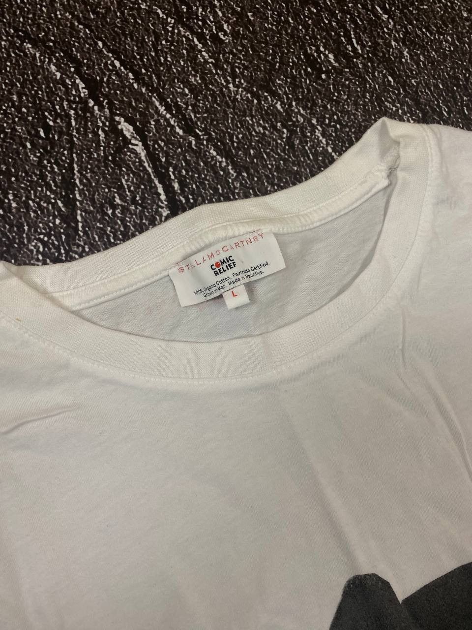 Stella McCartney × Vintage Vintage Stella McCartney Comic Relief White Tee T Shirt Size US L / EU 52-54 / 3 - 4 Thumbnail