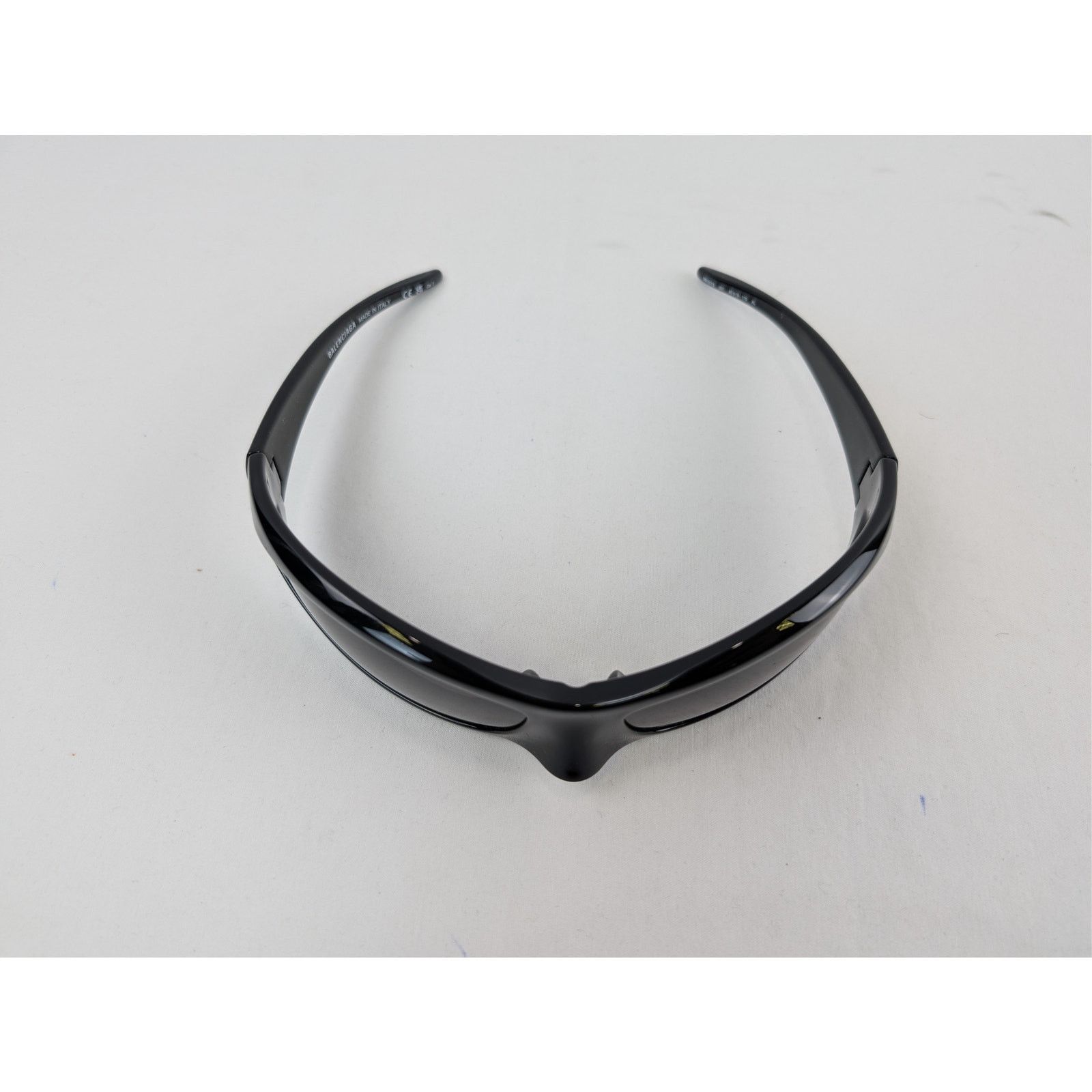 Balenciaga o1rshd1 Size: OS / Skin Cat Sunglasses in Black Size ONE SIZE - 5 Thumbnail