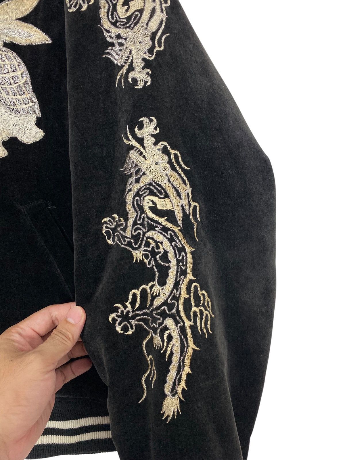 Japanese Brand Rare‼️ Sukajan Dragon Moon Rabbits Embroidery Suede Jacket Size US M / EU 48-50 / 2 - 13 Thumbnail