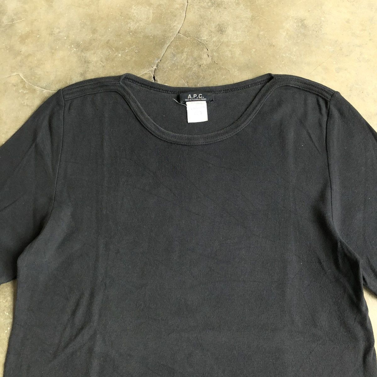 A.P.C. Vintage A.P.C. Blank Basic T-shirt Build Up Black Designer Size US S / EU 44-46 / 1 - 3 Thumbnail