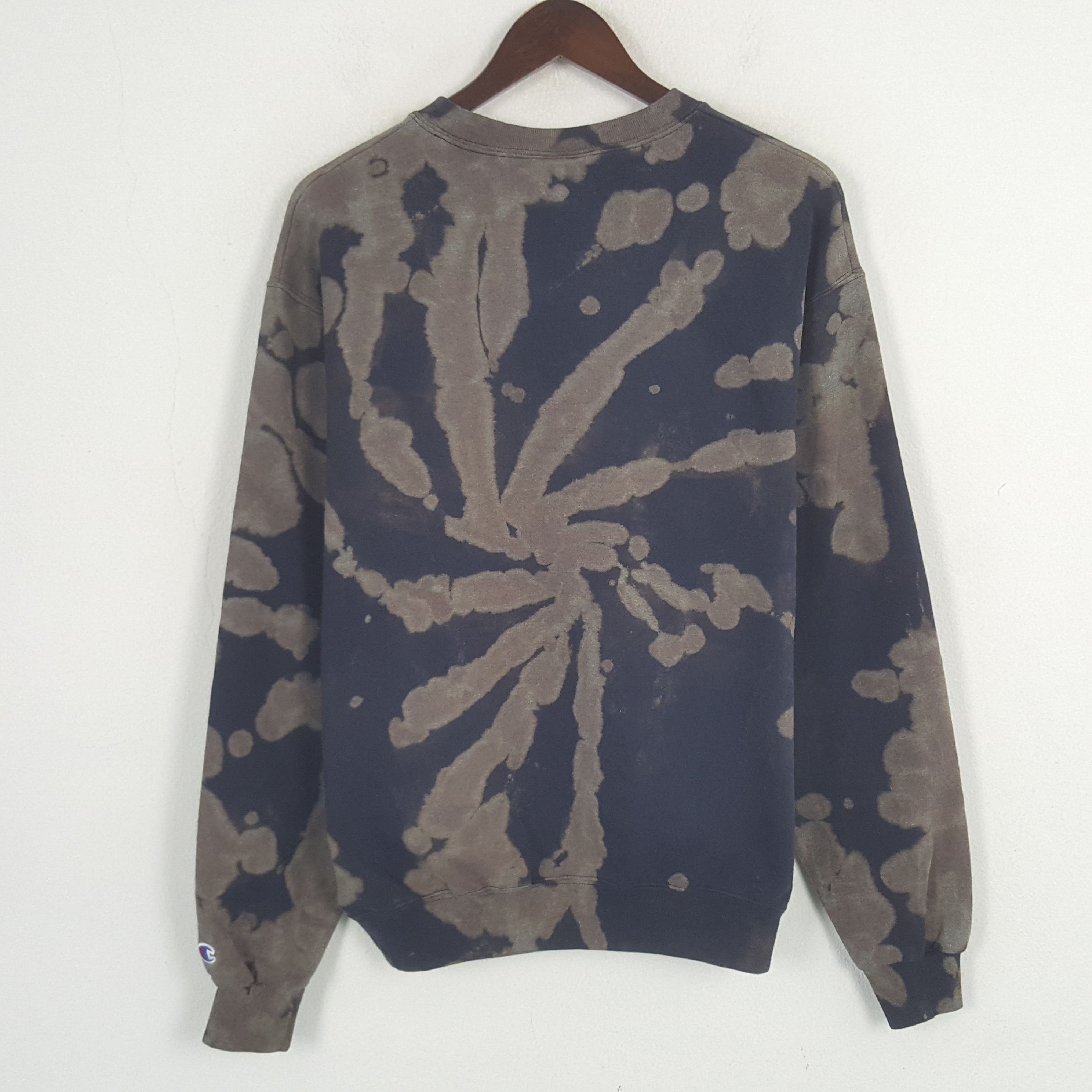 Champion × Designer × Vintage Vintage West Virginia Football Acid Wash Sweatshirt Size US L / EU 52-54 / 3 - 3 Thumbnail