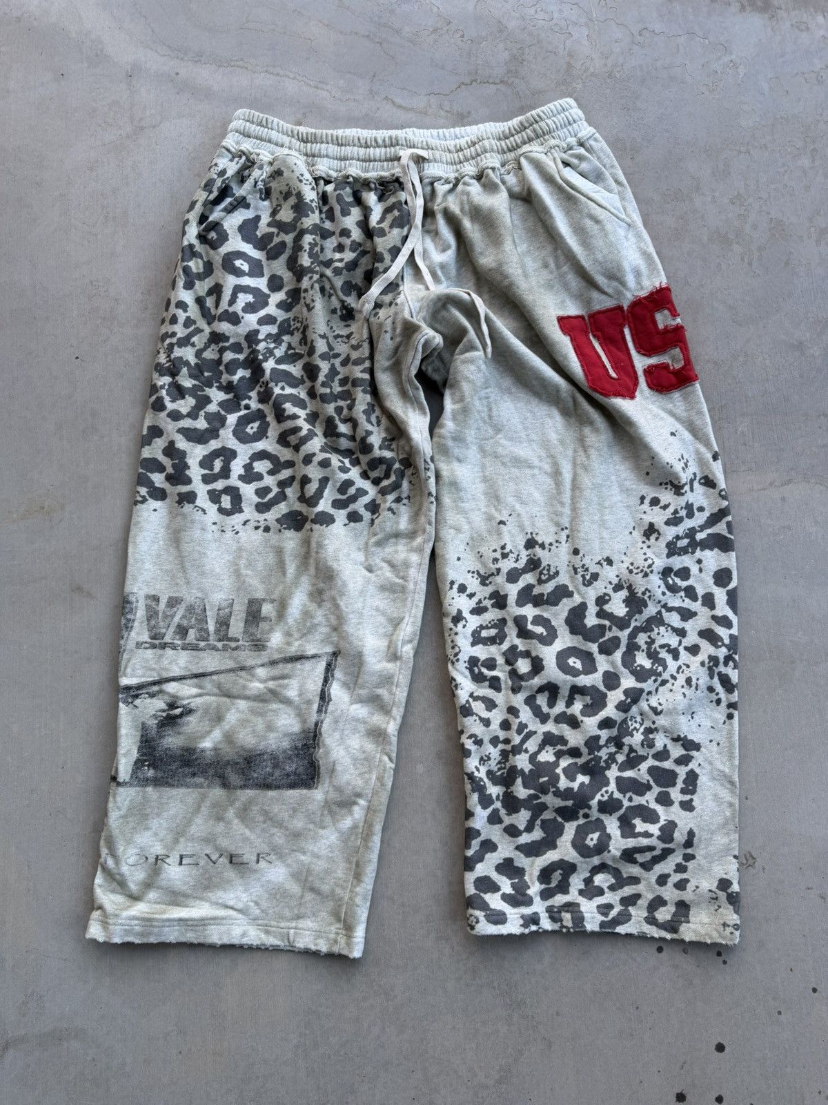 Vale Vale Forever Cheetah Sweatpants – Grey | Size XXL Size US 38 / EU 54 - 1 Thumbnail