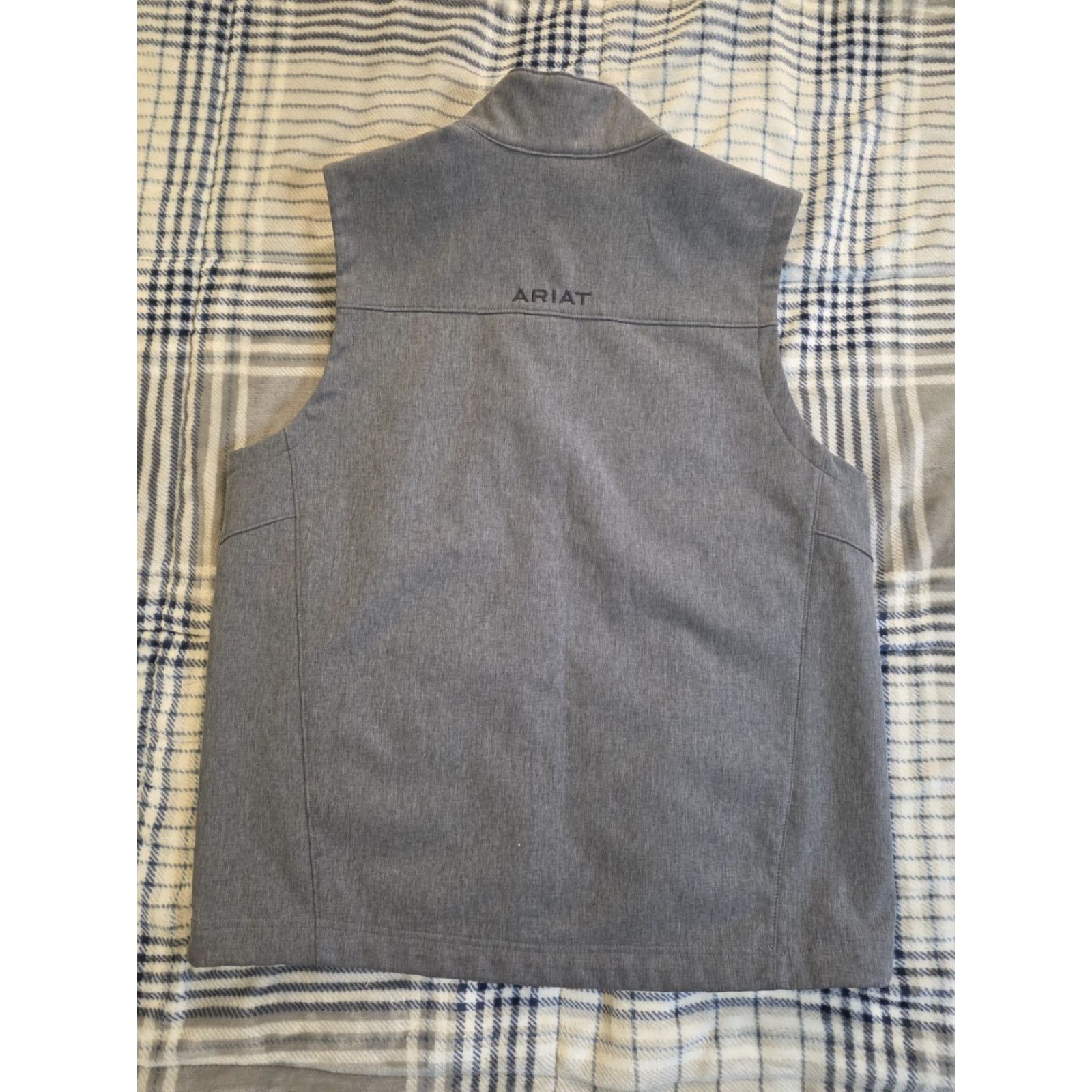 Ariat Ariat Vest Mens Large Gray Full Zip Lined 2.0 Logo Tech Equipped Stand-Up Collar Lightweight Softshell Outdoor Western Size US L / EU 52-54 / 3 - 2 Thumbnail