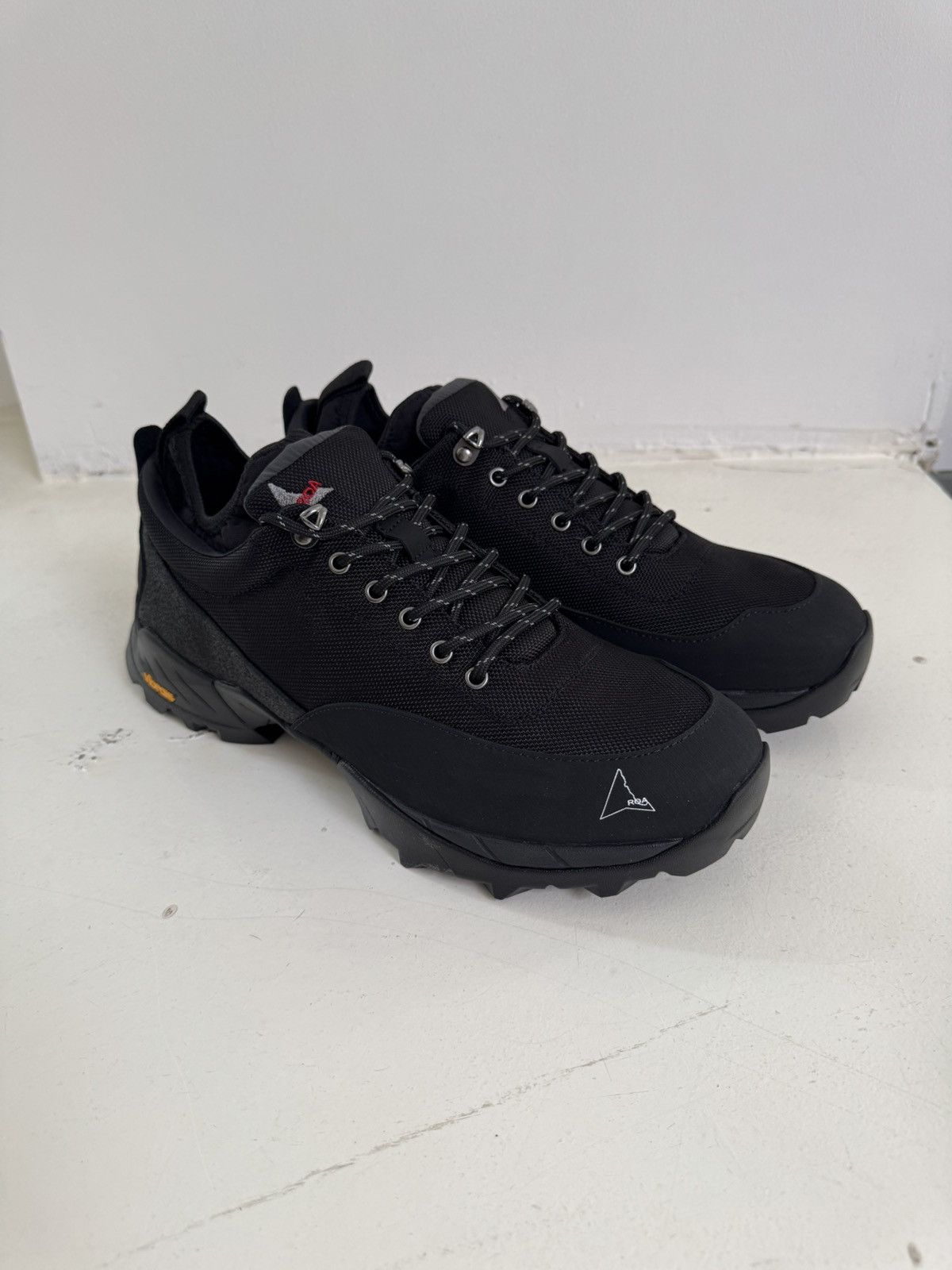 ROA ROA Black Neal Low-top Shoes Size US 11 / EU 44 - 1 Thumbnail
