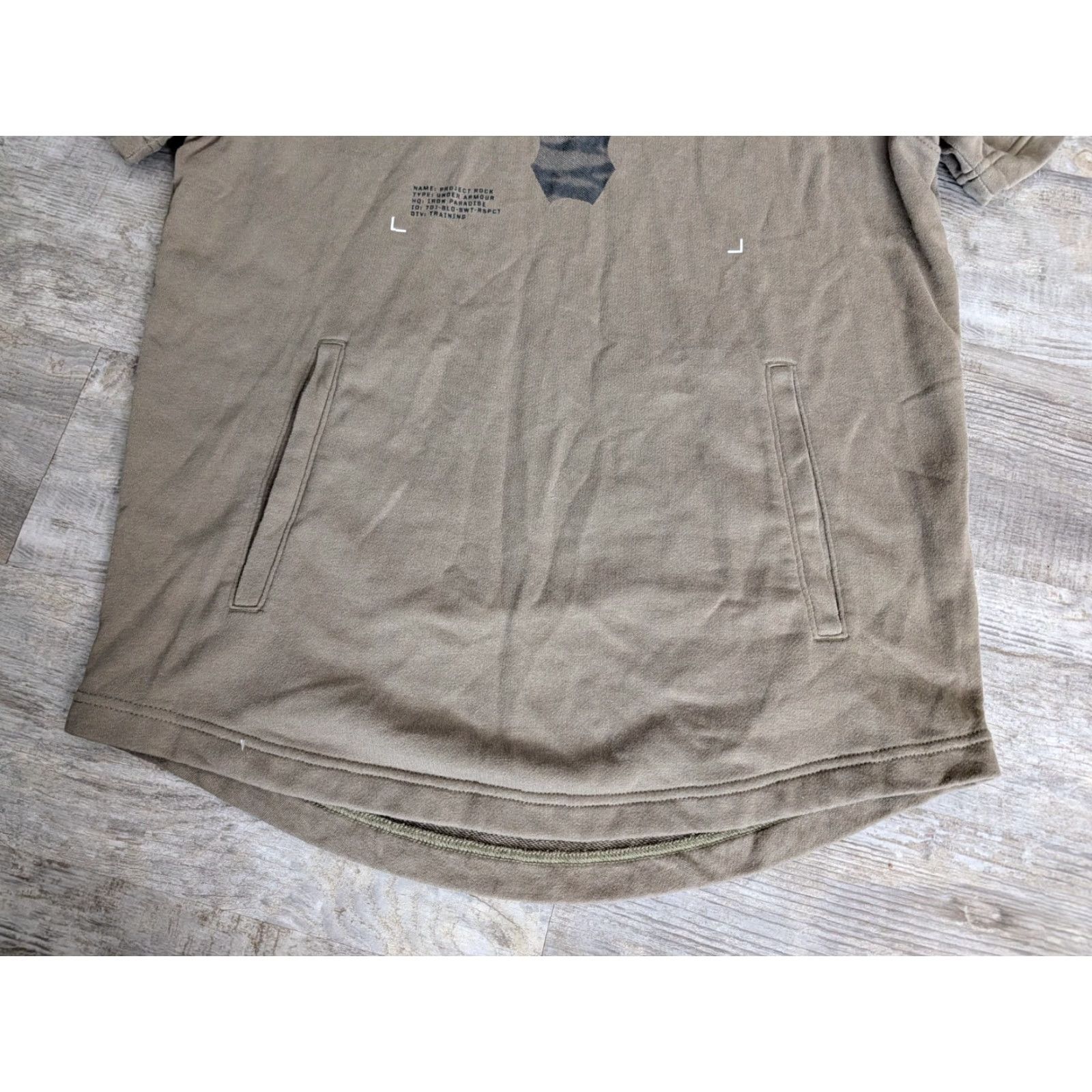 Under Armour Under Armour Project Rock Shirt Hooded Mens M Green Camouflage Bull Short Sleeve Graphic Print Pullover Pockets Athletic Gym Lightweight Size US M / EU 48-50 / 2 - 2 Thumbnail
