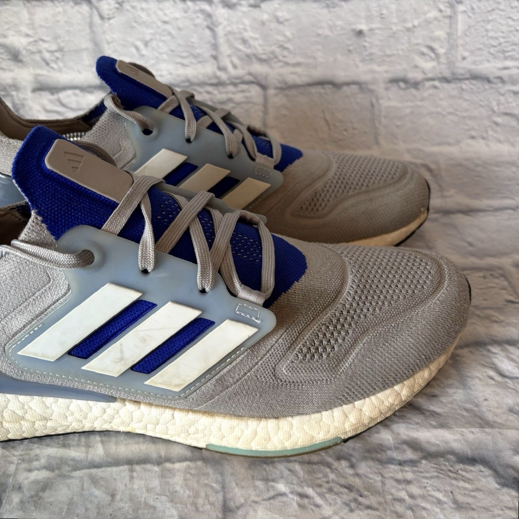 Adidas adidas UltraBoost 22 Sneaker Men 12 Blue Grey White HP9189 Athletic Running Shoes Sports Athleisure Size US 12 / EU 45 - 4 Thumbnail
