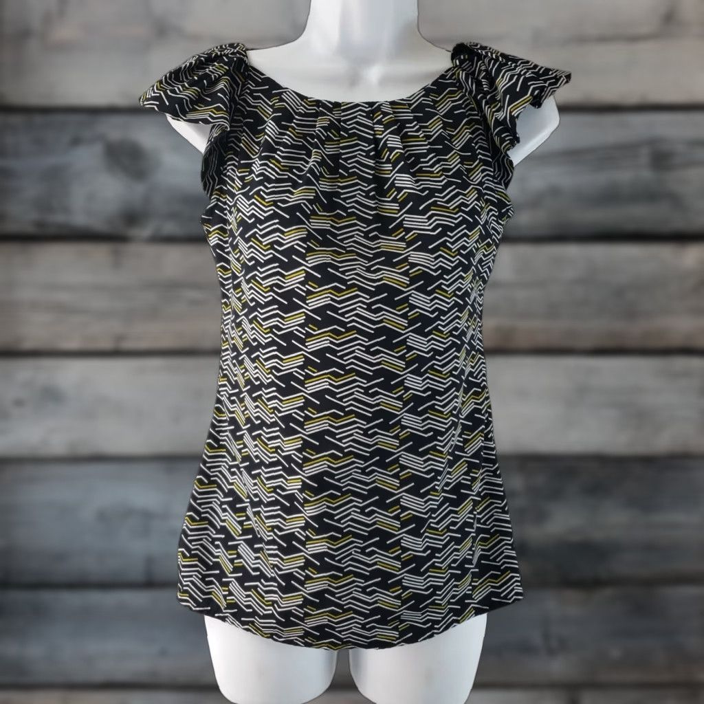 Banana Republic Banana Republic Womens Blouse Sz P2XS Black White Cap Sleeve Shirt Petite Womens Geometric Pattern 100% Polyester Cap Sleeve Round Neck Vintage: No Size XXS / US 00 / IT 34 - 1 Thumbnail