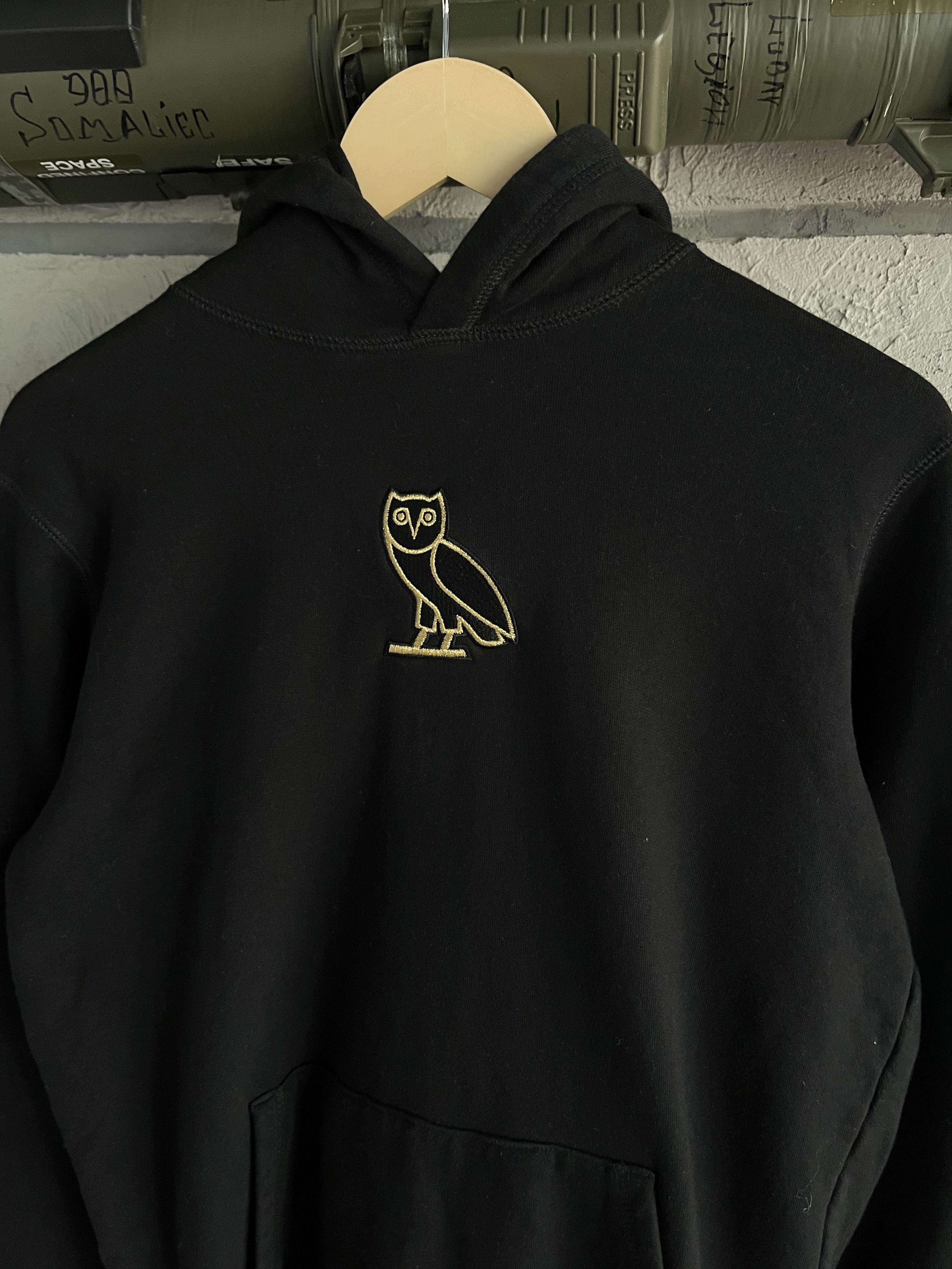 Drake × October's Very Own Octobers Very Own OVO Gold Owl Hoodie Black Embroidered Size US M / EU 48-50 / 2 - 2 Thumbnail