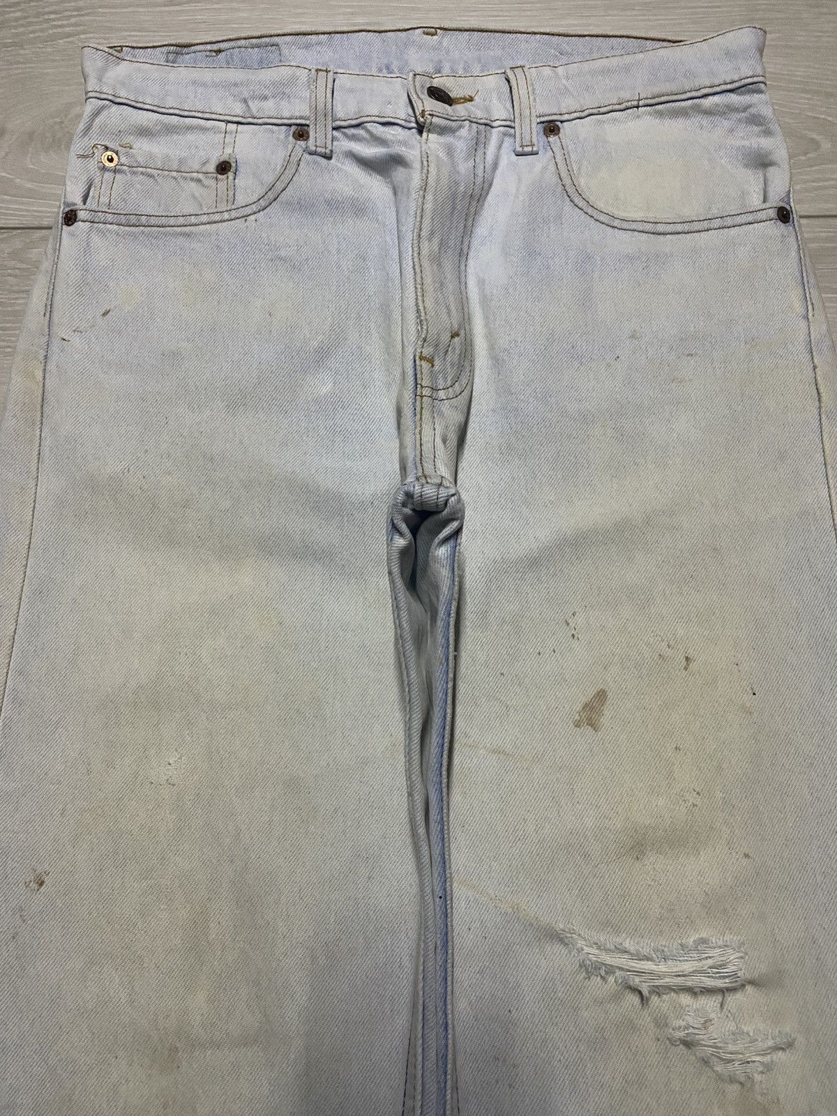 Levi's Vtg Levis 505 90s Grunge Light Wash Distressed Loose Jean Size US 32 / EU 48 - 3 Thumbnail