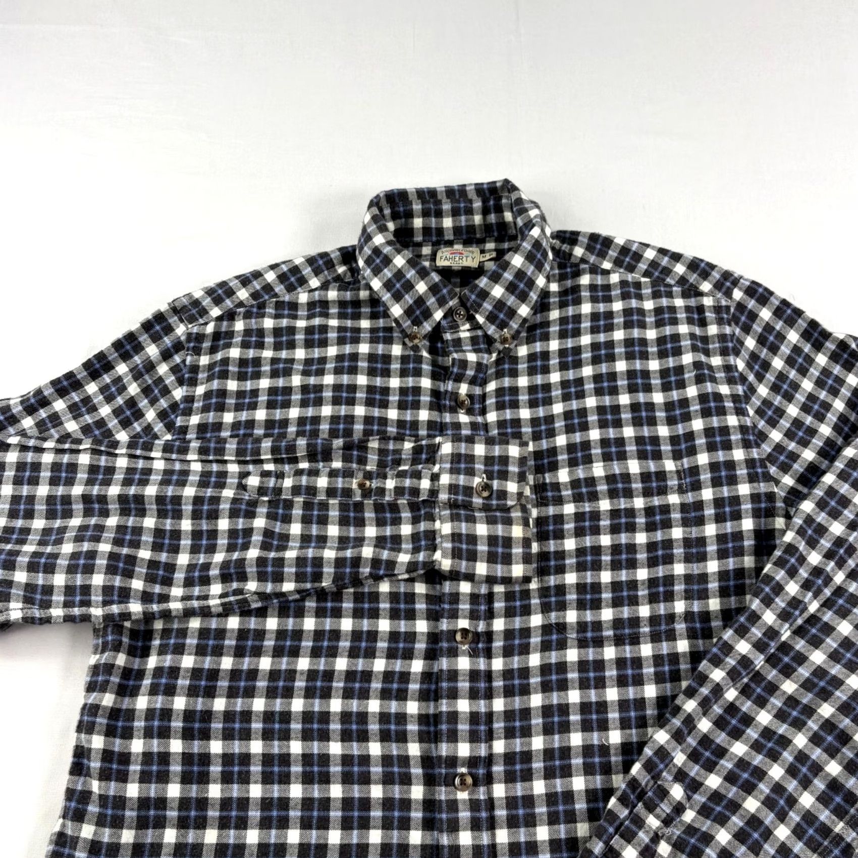 Faherty Faherty Shirt Mens M Black Plaid Flannel Button-Up Casual Pocketed Striped? (Note: Do not include new words) Size US M / EU 48-50 / 2 - 2 Thumbnail