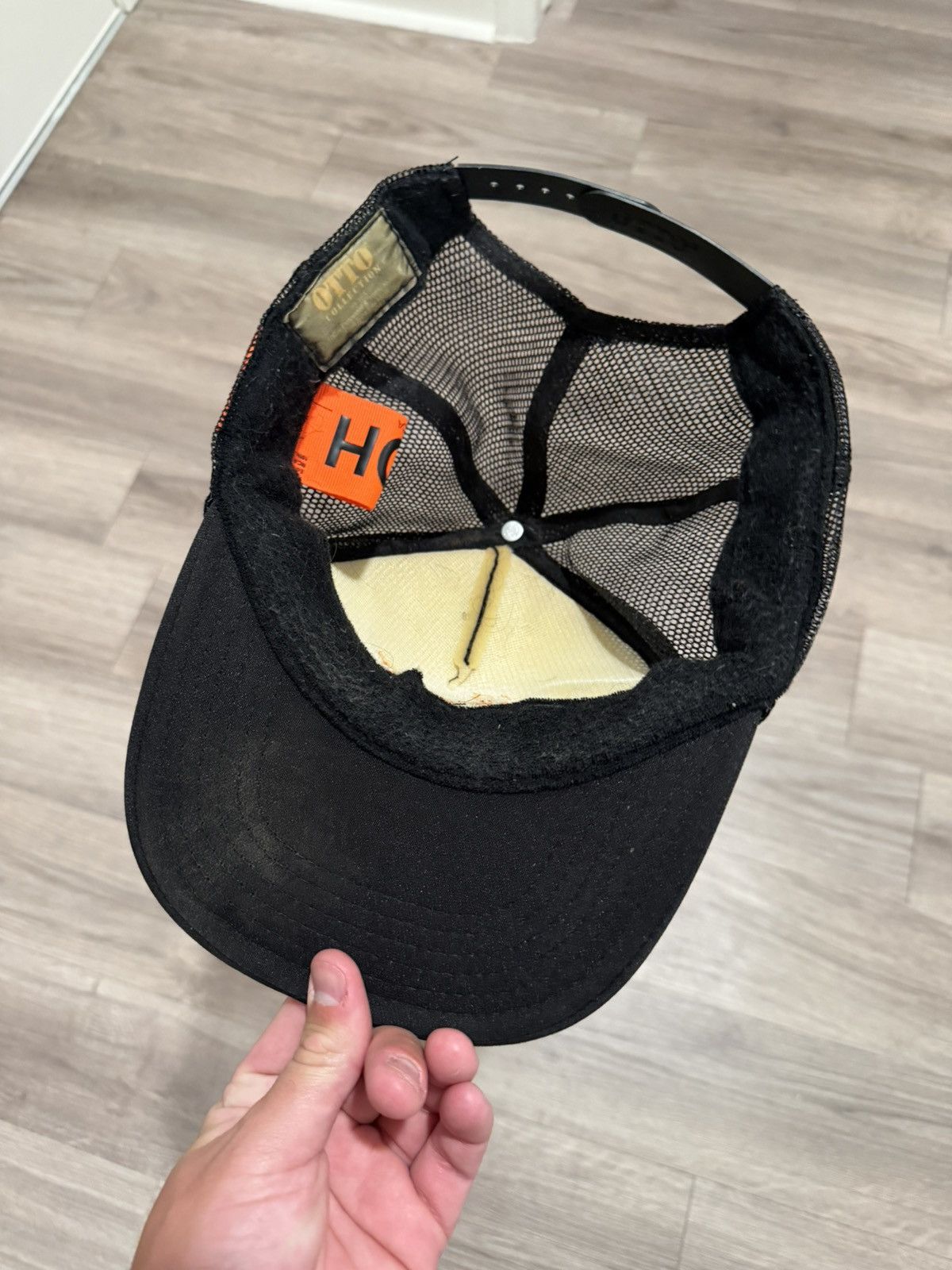 Virgil Abloh VIRGIL ABLOH X MCA Figures of Speech Arrows Trucker Hat Size ONE SIZE - 3 Thumbnail