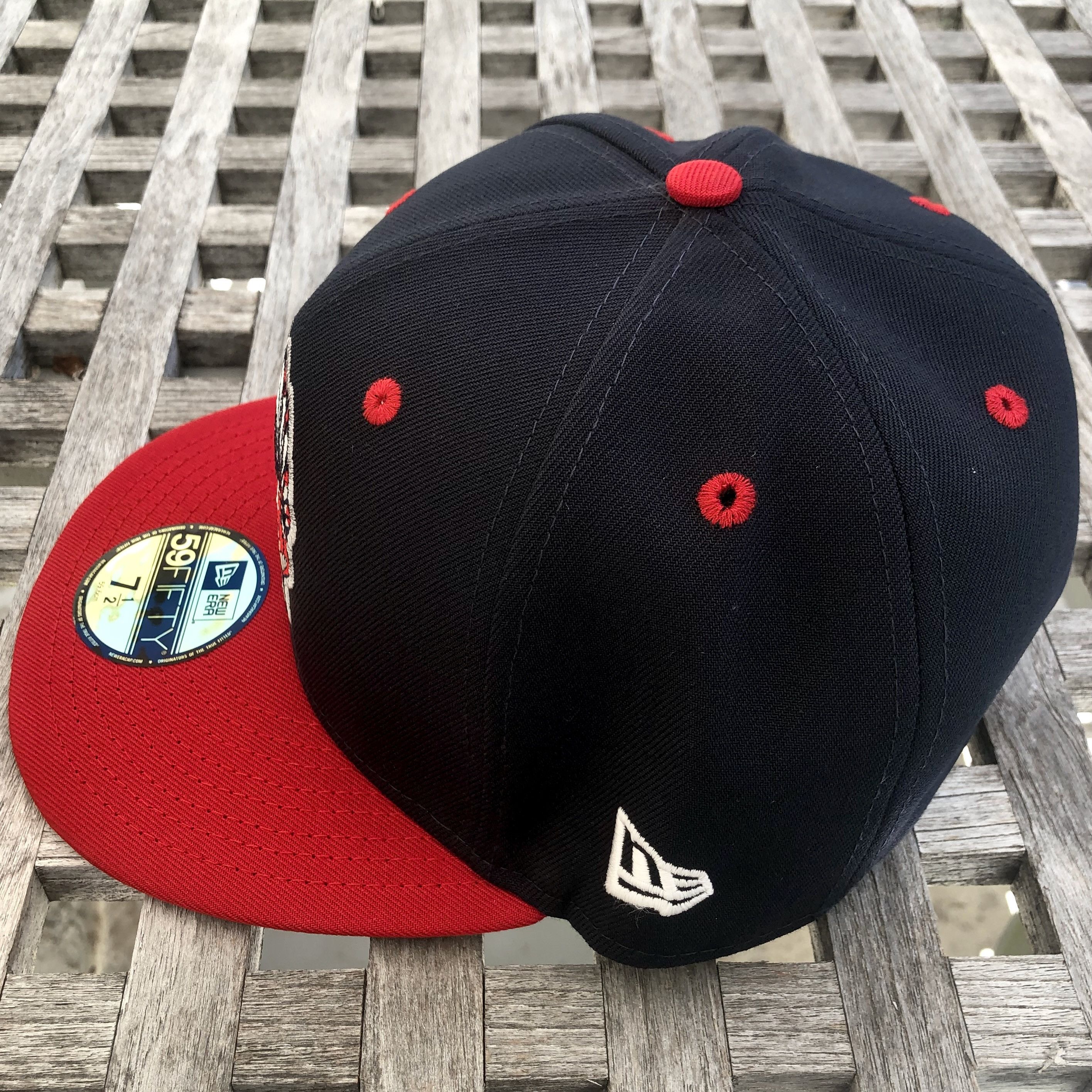 New Era Cleveland Indians Chief Wahoo Headdress 59FIFTY Hat 7 1/2 Size ONE SIZE - 4 Thumbnail