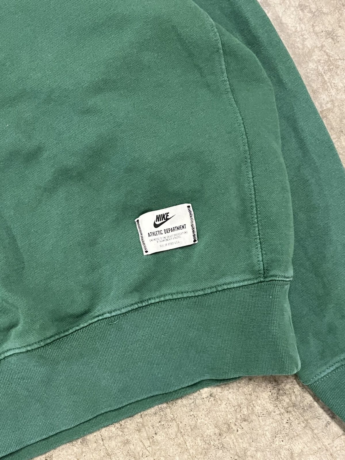 Nike × Vintage Nike earth tone green boxy fit crewneck streetwear hype Size US M / EU 48-50 / 2 - 3 Thumbnail