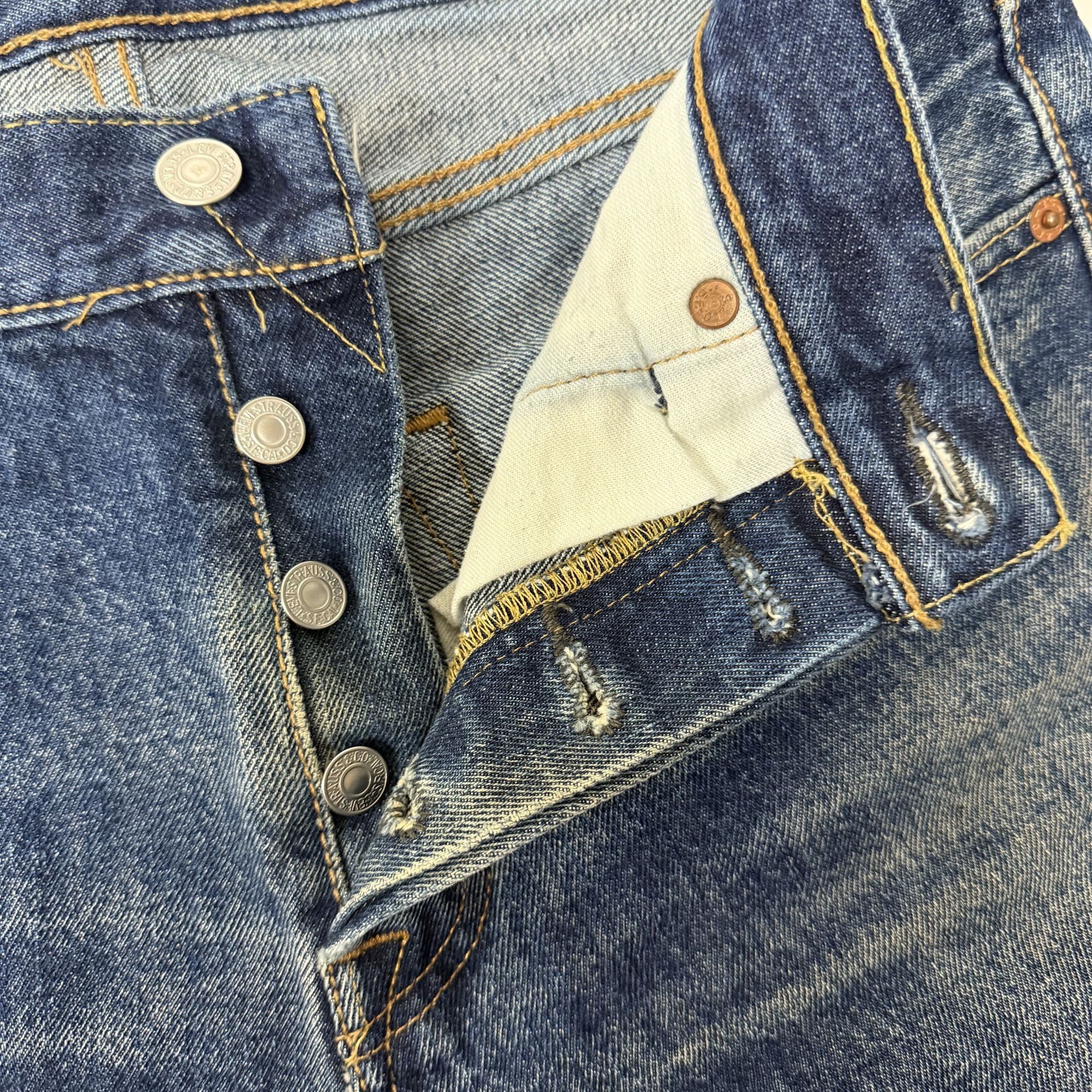 Levi's Vtg Levis 501 DISTRESSED Blue Jeans Denim ROCKERS Pants 28 Size US 28 / EU 44 - 4 Thumbnail