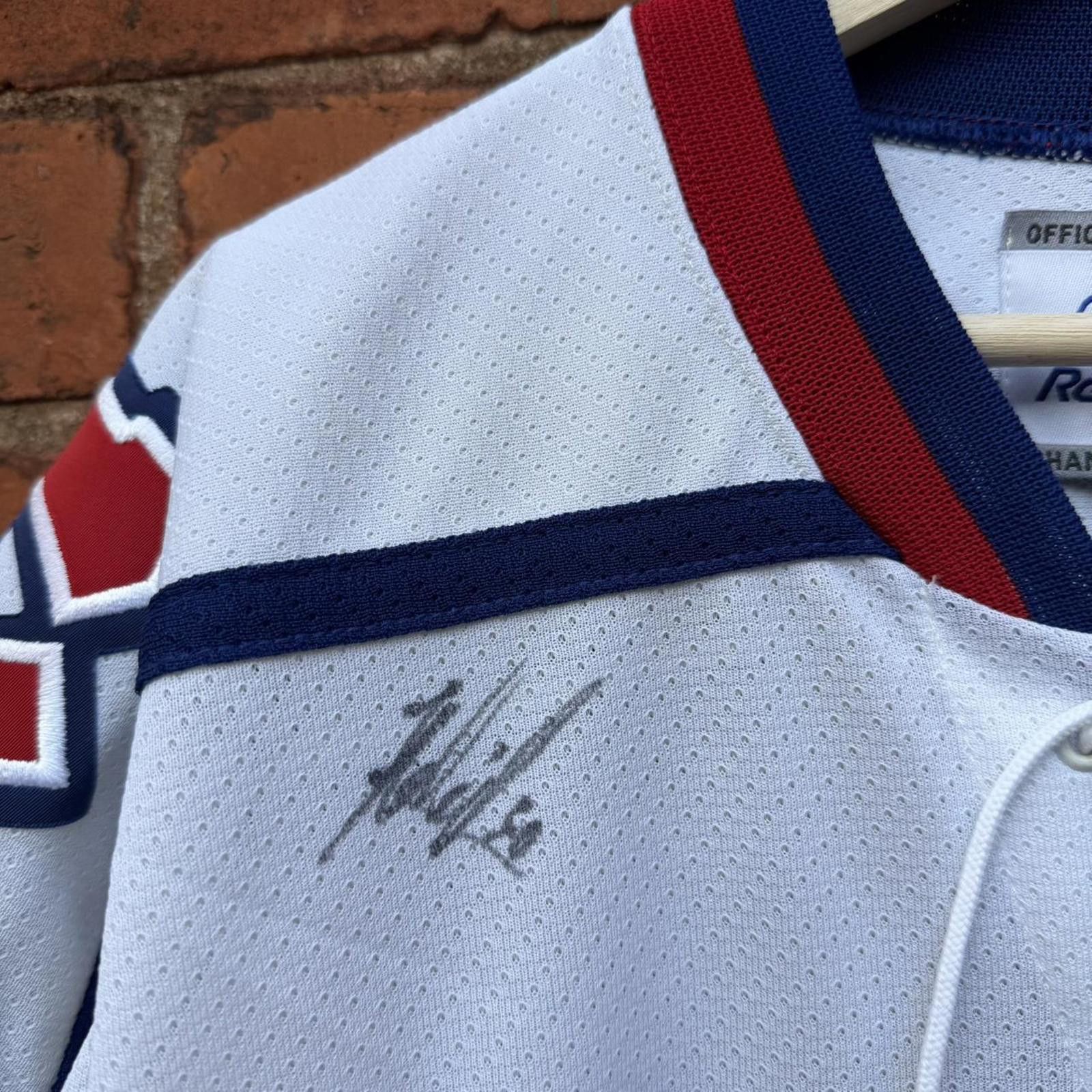 Reebok Vintage Hamilton bulldogs autographed jersey M reebok 00s Size US M / EU 48-50 / 2 - 3 Thumbnail