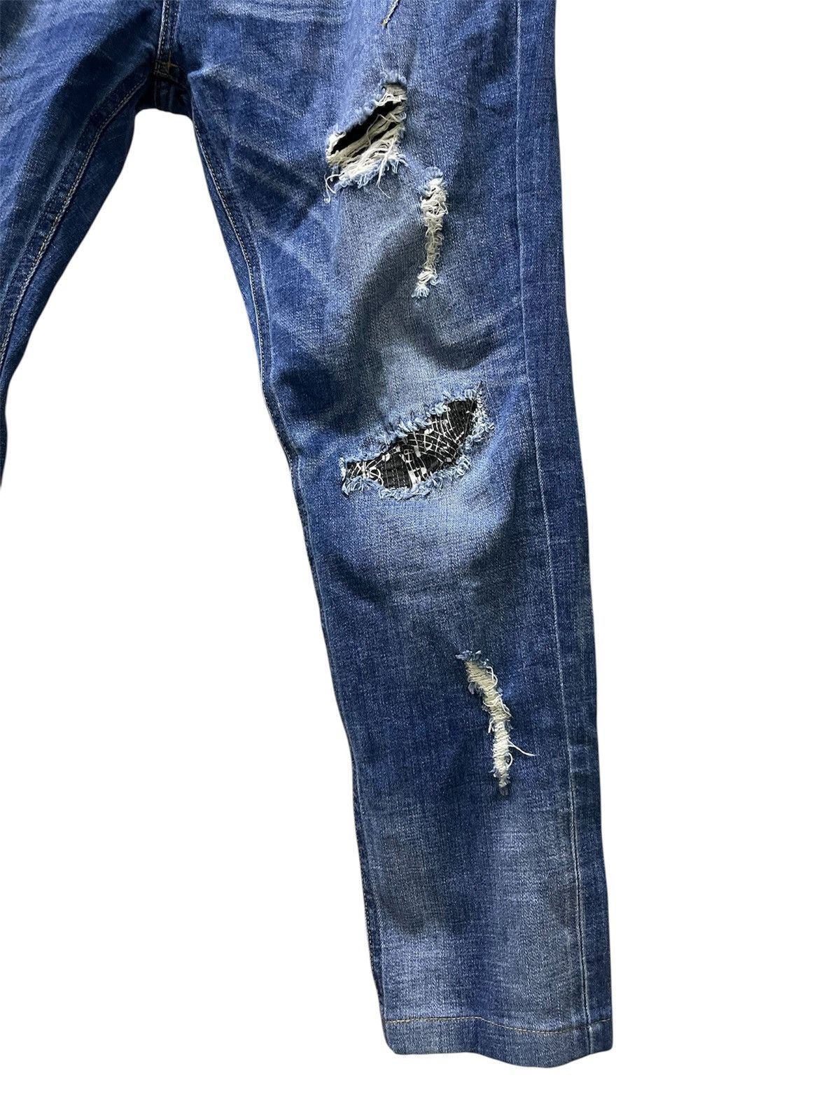 Number (N)ine Number N(ine) Skiny Jeans Distressed Size US 33 - 3 Thumbnail