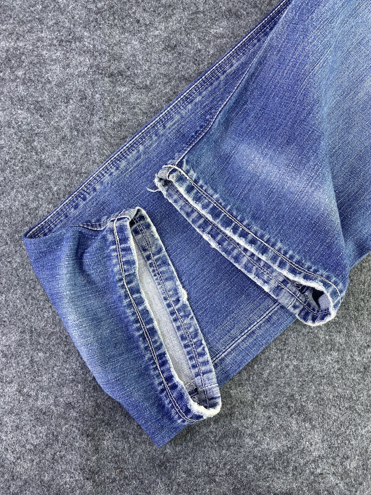 Jean × Levi's × Vintage Vintage Levis 502 Distresses Blue Wash Jeans - J882 Size US 32 / EU 48 - 10 Thumbnail