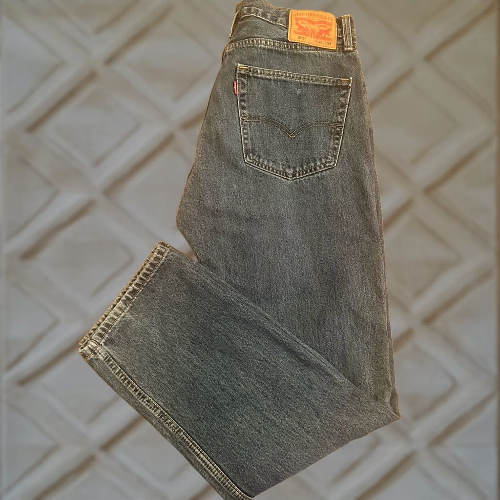 Levi's Levi's 505 Jeans Mens 36x34" Blue Denim Straight Regular Fit Red Tab Pants Shirt? Size US 36 / EU 52 - 1 Thumbnail