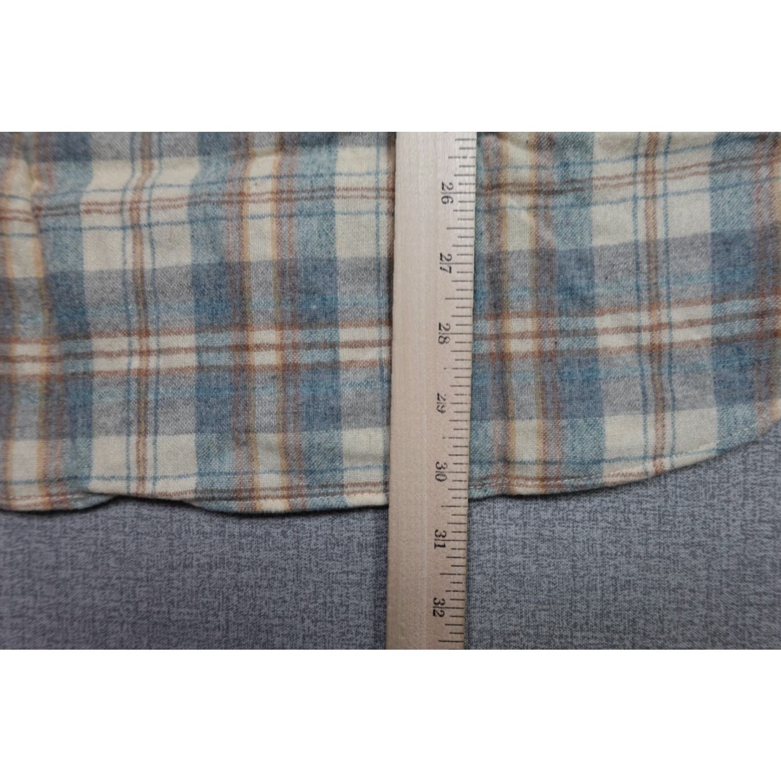 Pendleton VINTAGE Pendleton Shirt Mens M Gray Wool Plaid 80s USA Club Sportsman Button-Up Long Sleeve Collared Flannel Pattern Size US M / EU 48-50 / 2 - 6 Thumbnail