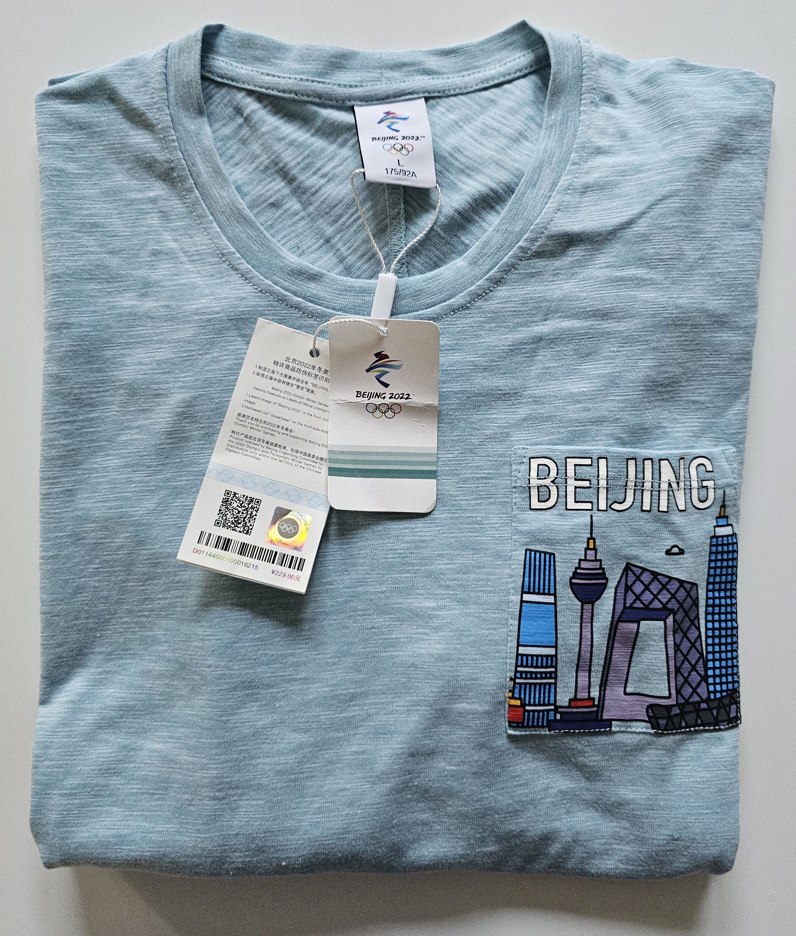 Other New long sleeve T-shirt Winter Olimpic in Tokyo M blue Size US M / EU 48-50 / 2 - 10 Thumbnail